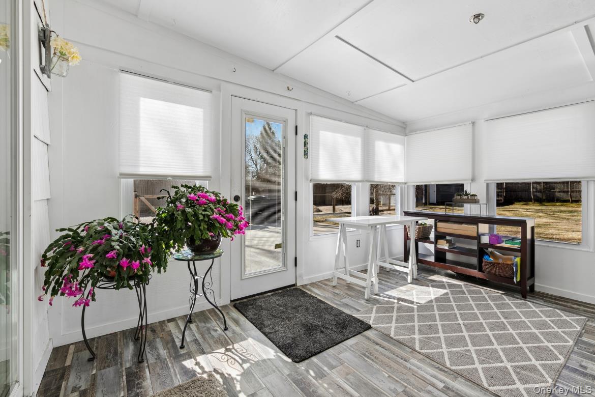 #16 photo, 51 Lockitt Drive, সাফোক কাউন্টি Riverhead , NY 11901