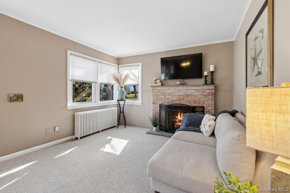 #2 photo, 51 Lockitt Drive, সাফোক কাউন্টি Riverhead , NY 11901