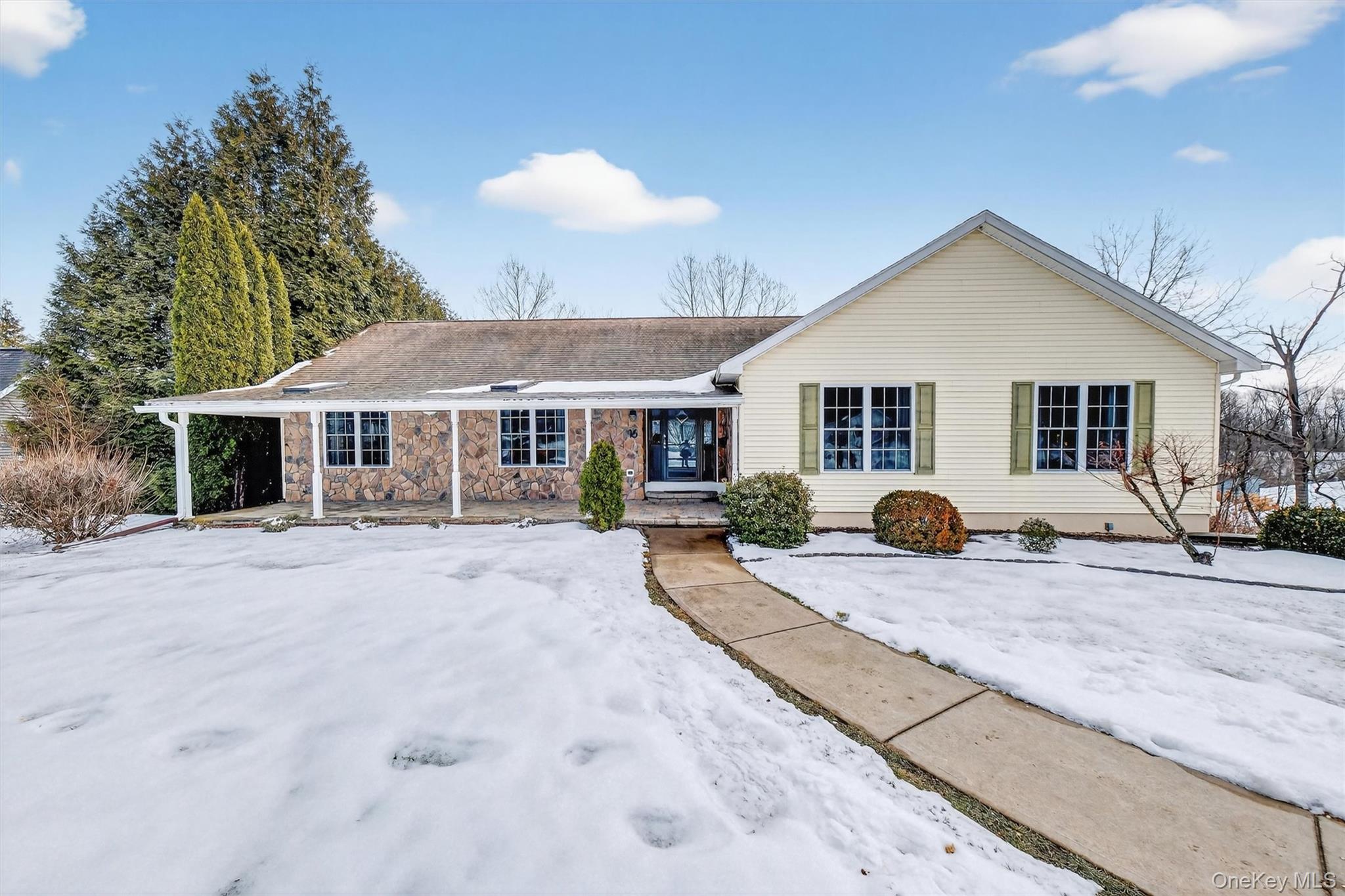 #1 photo, 16 Carol Anns Way, Saugerties , NY 12477