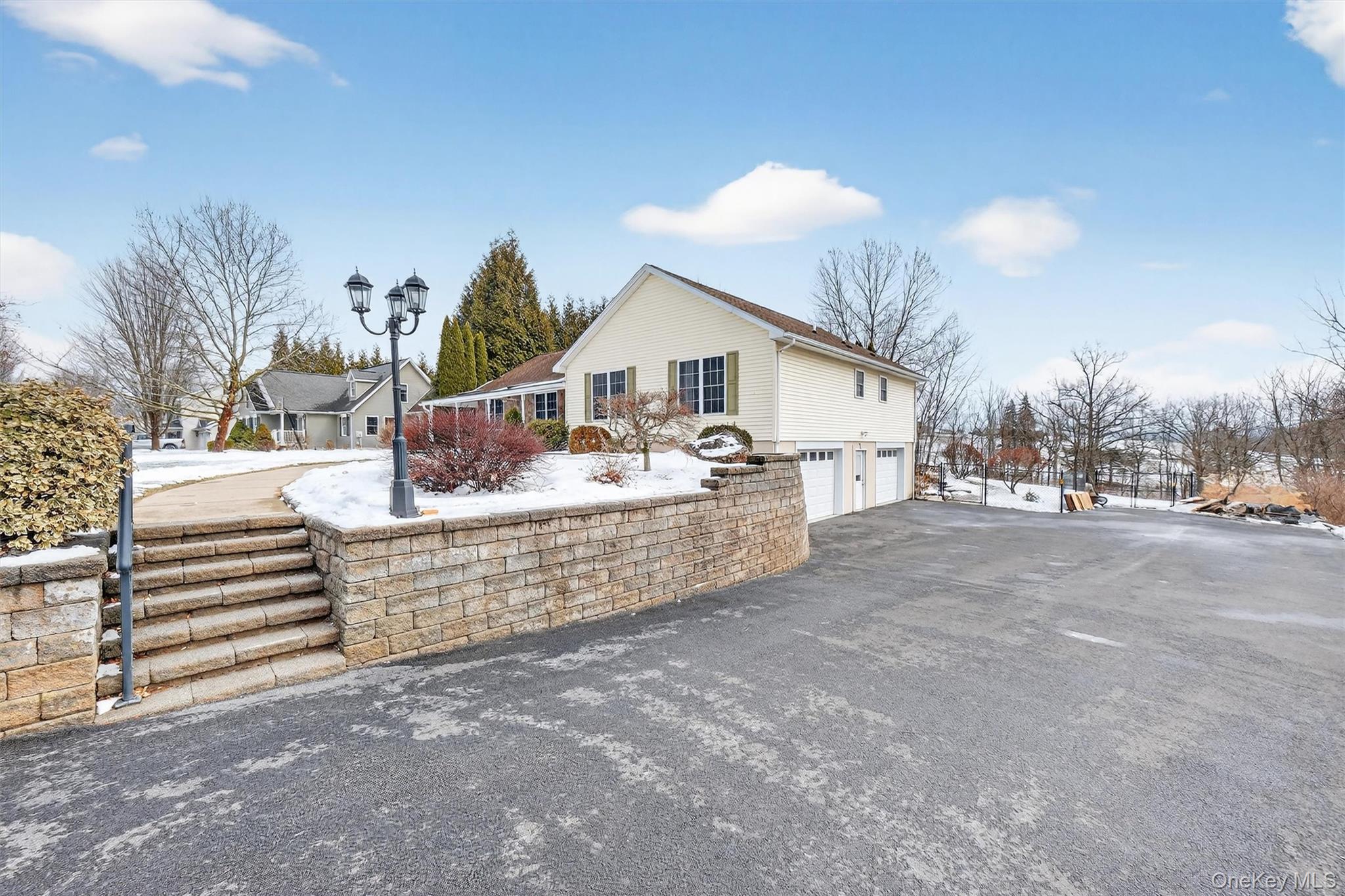 #3 photo, 16 Carol Anns Way, Saugerties , NY 12477