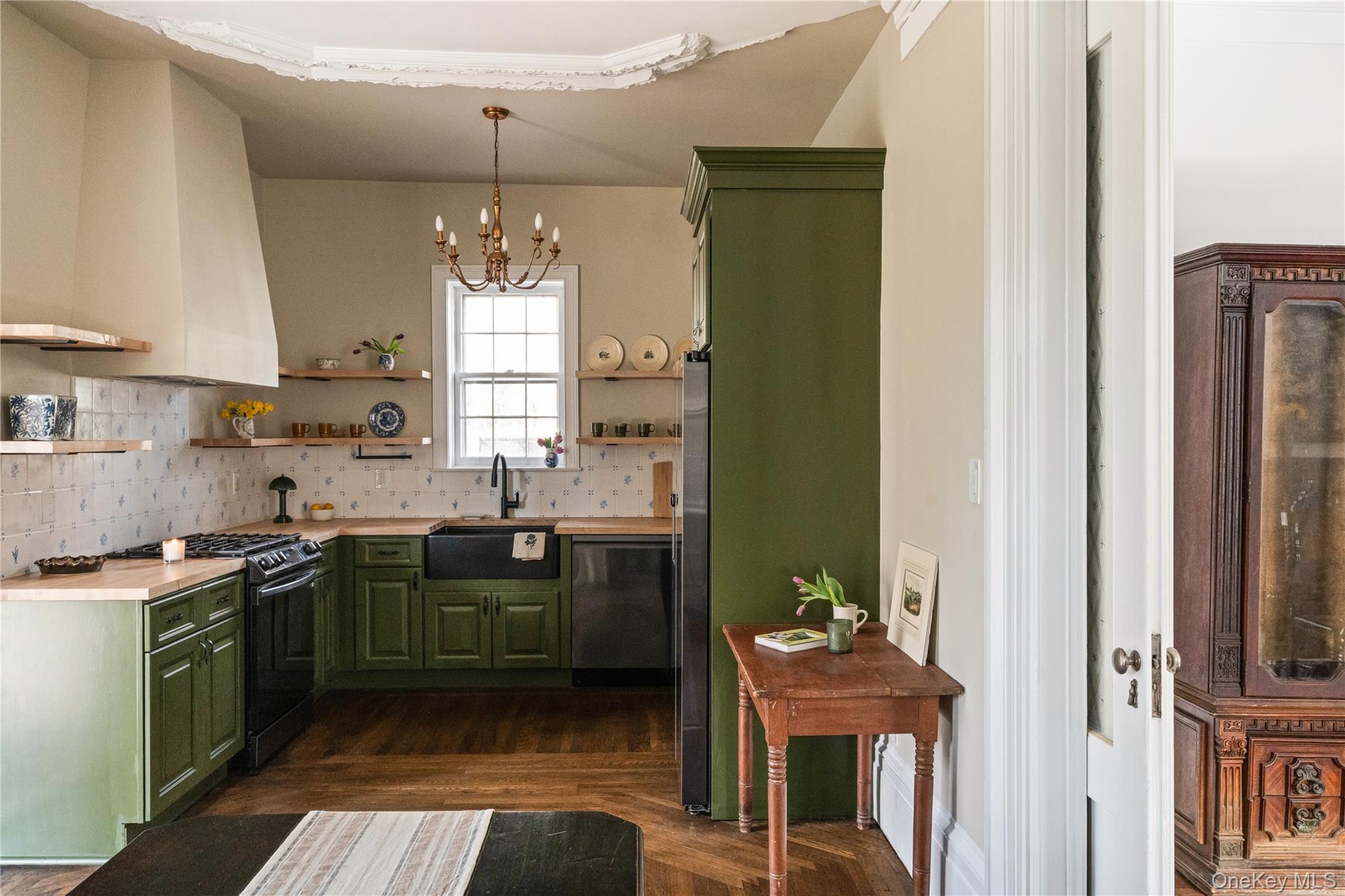 #12 photo, 177 Grand Street, Newburgh , NY 12550