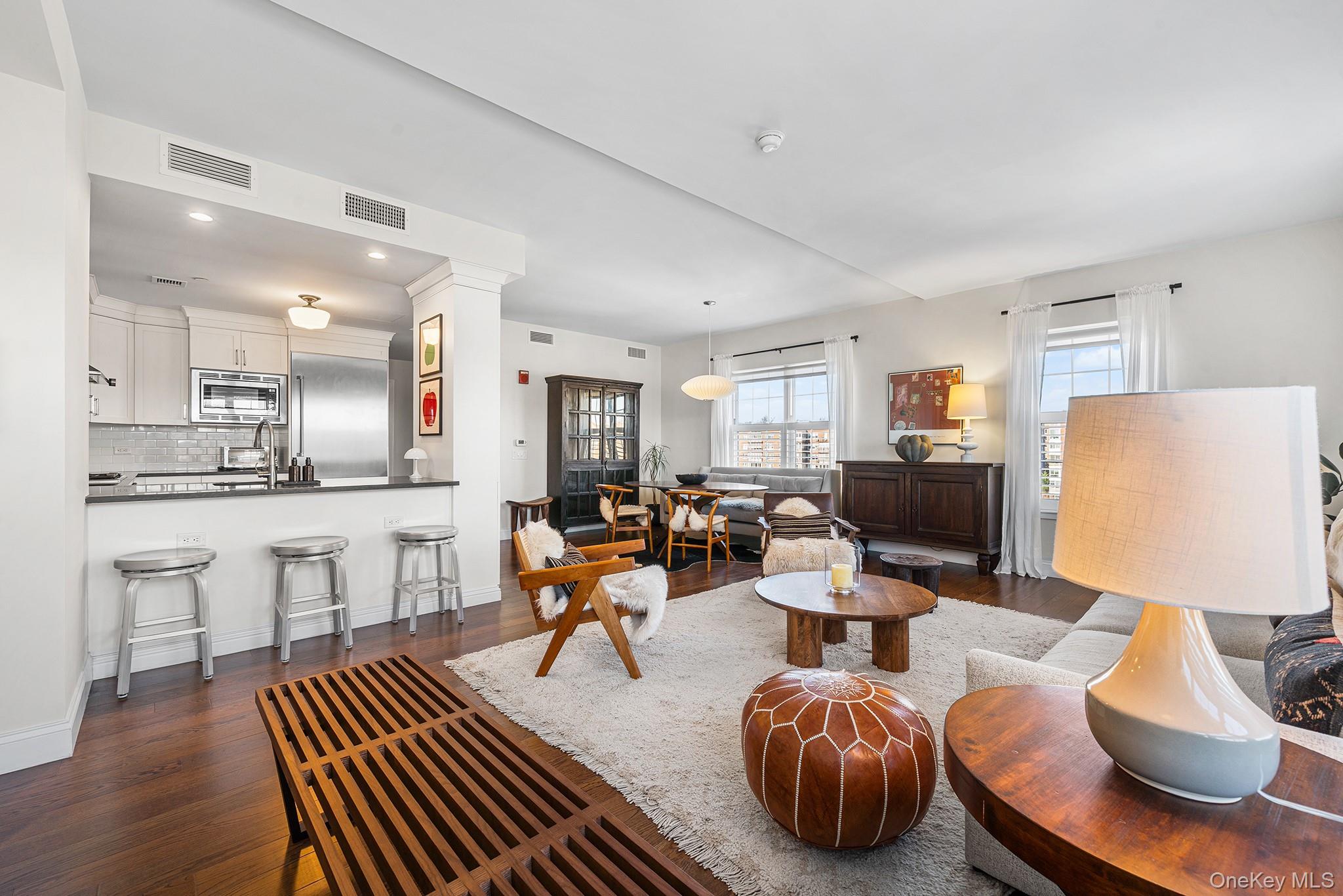 #5 photo, 10 Byron Place, Larchmont , NY 10538