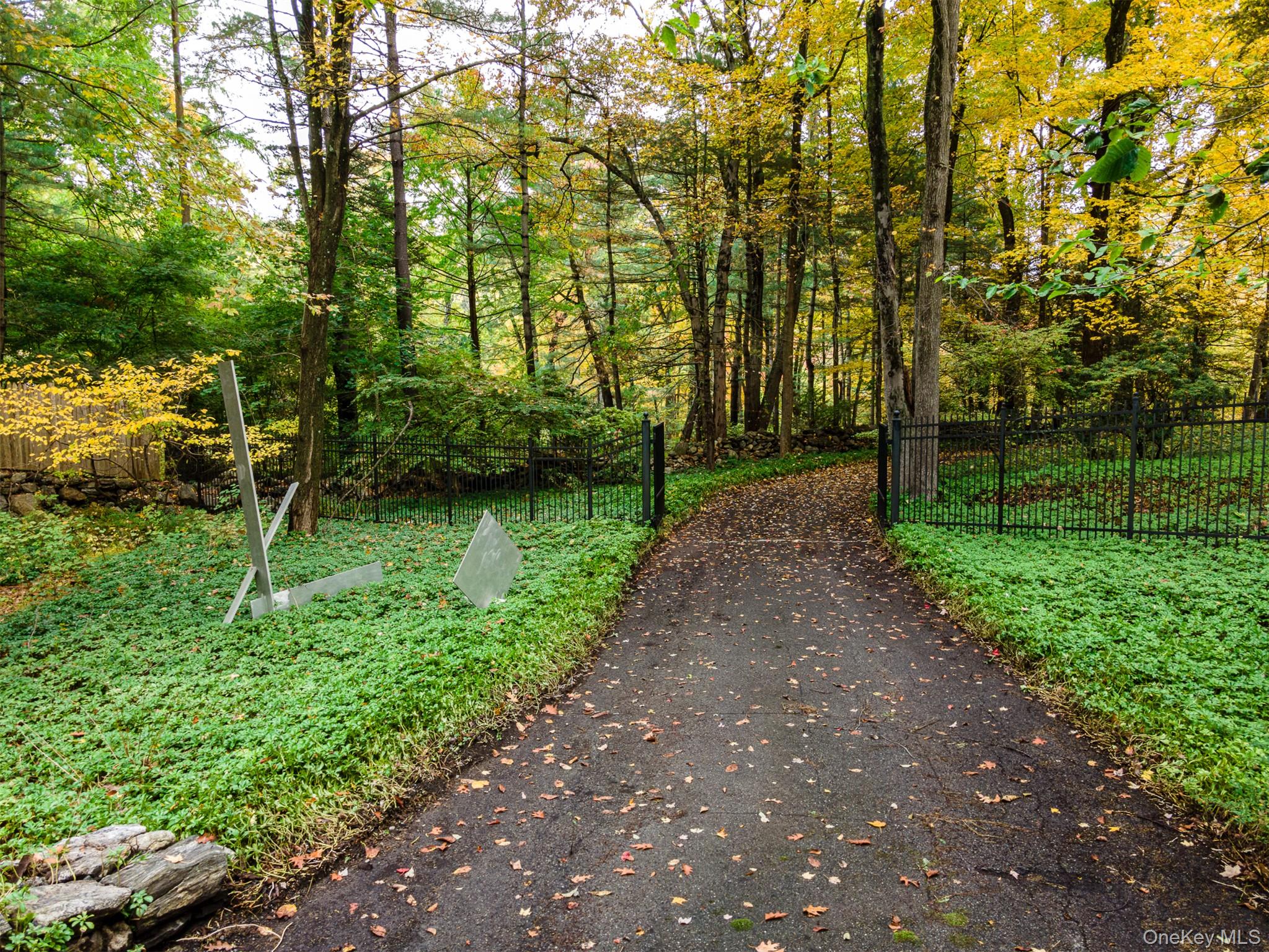 #6 photo, 115 Old Roaring Brook Road, Mount Kisco , NY 10549