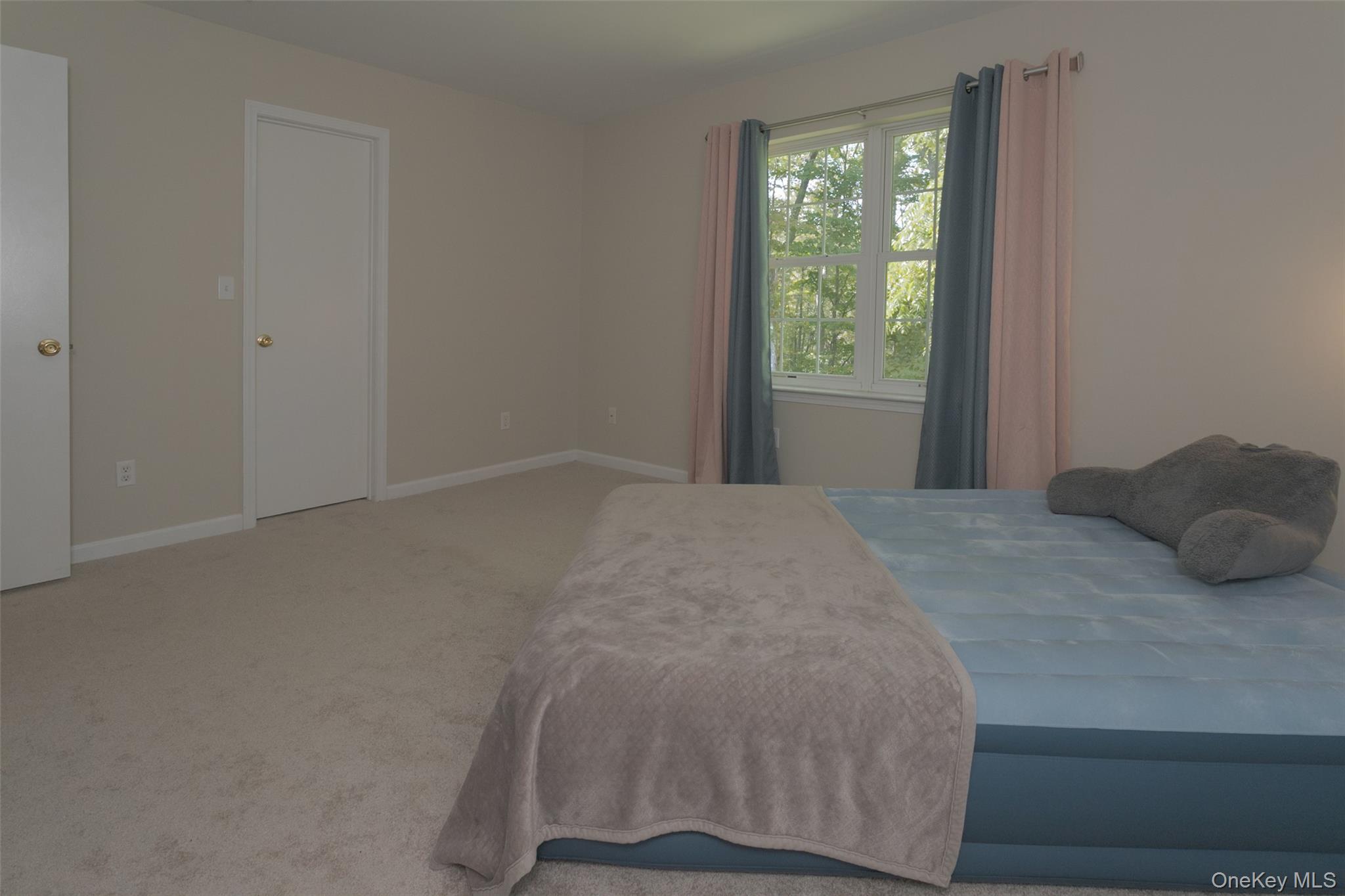 #17 photo, 423 Kings Highway, Warwick , NY 10990