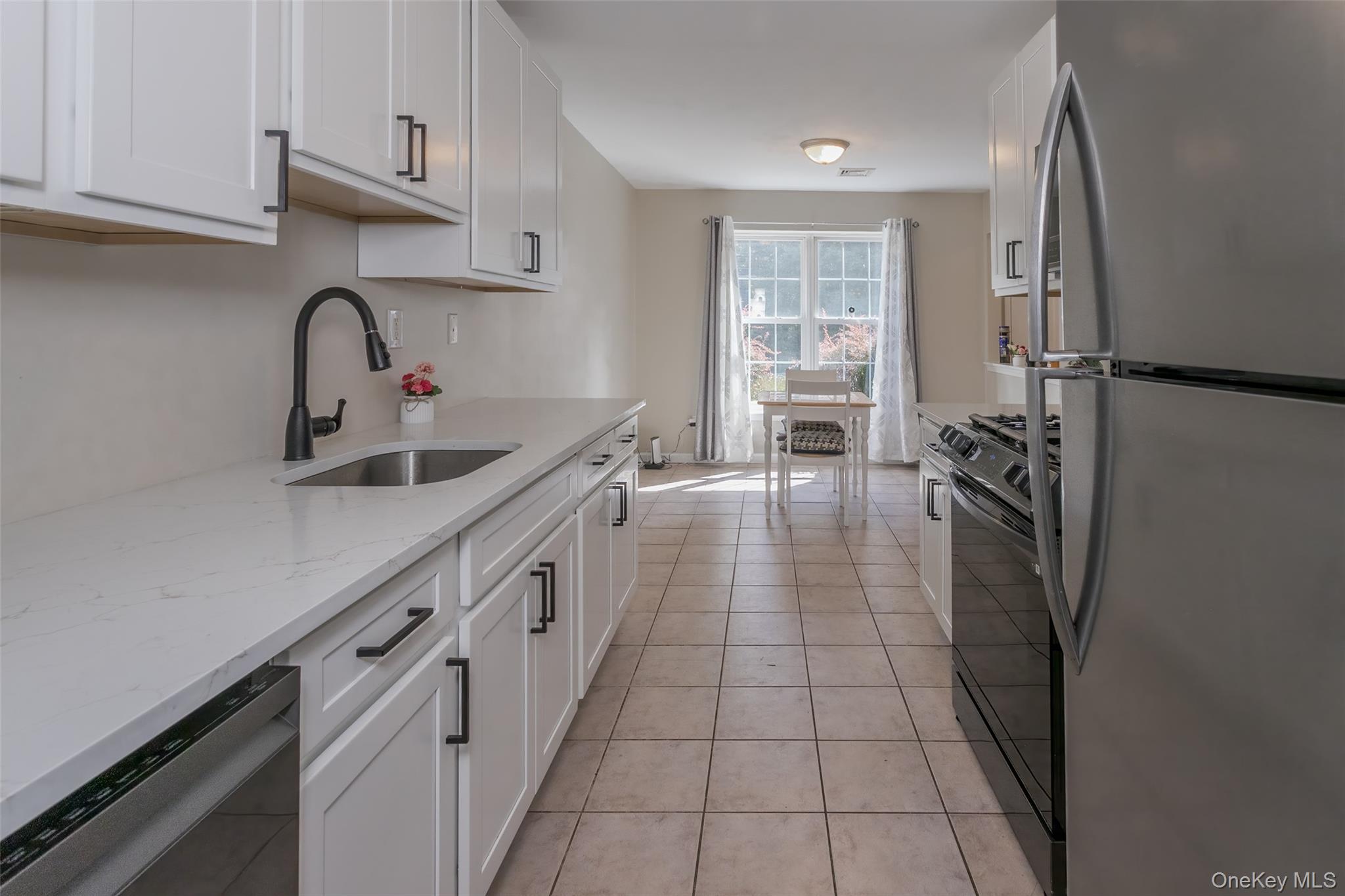 #8 photo, 423 Kings Highway, Warwick , NY 10990