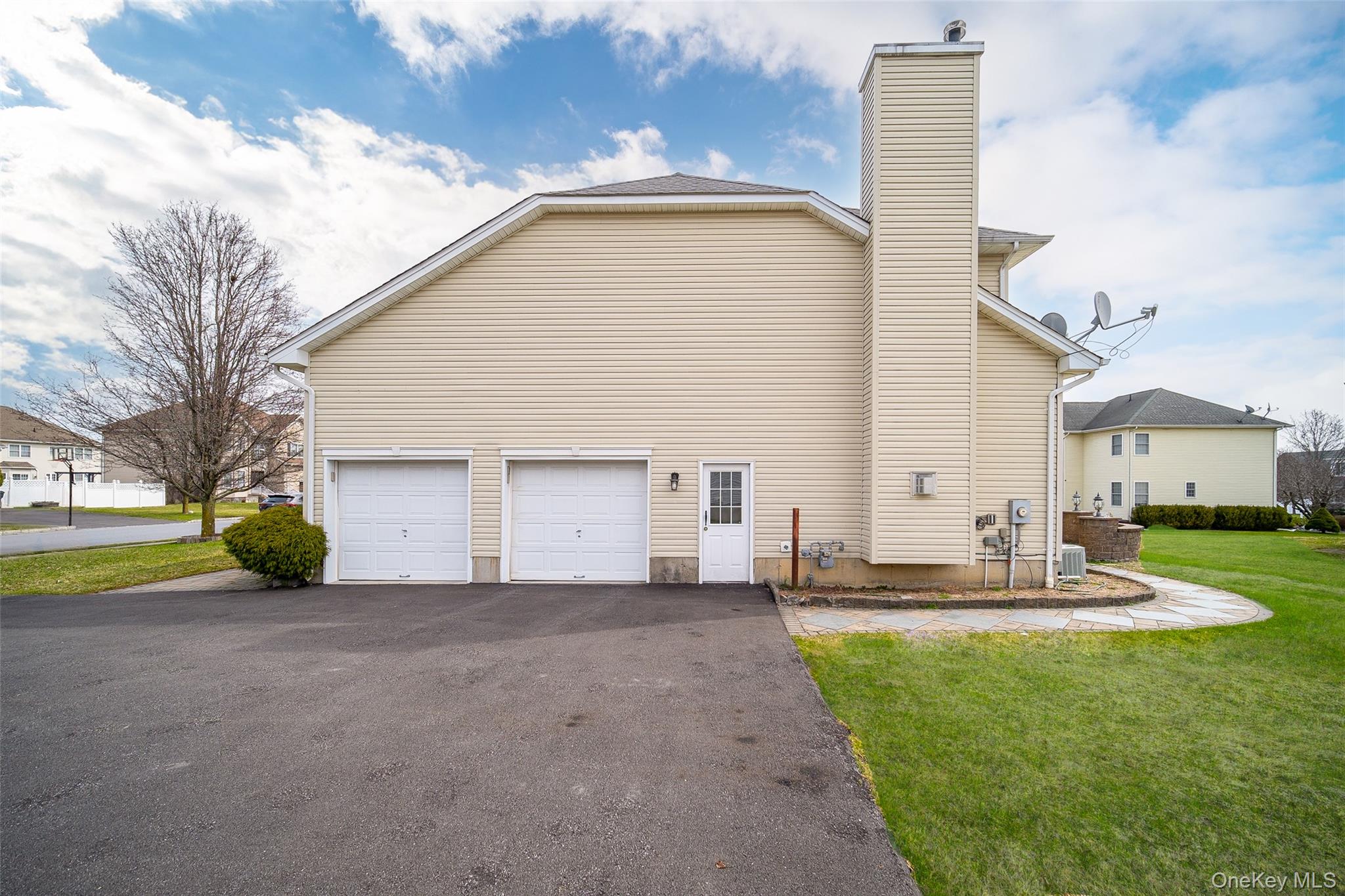 #4 photo, 2041 Independence Drive, New Windsor , NY 12553