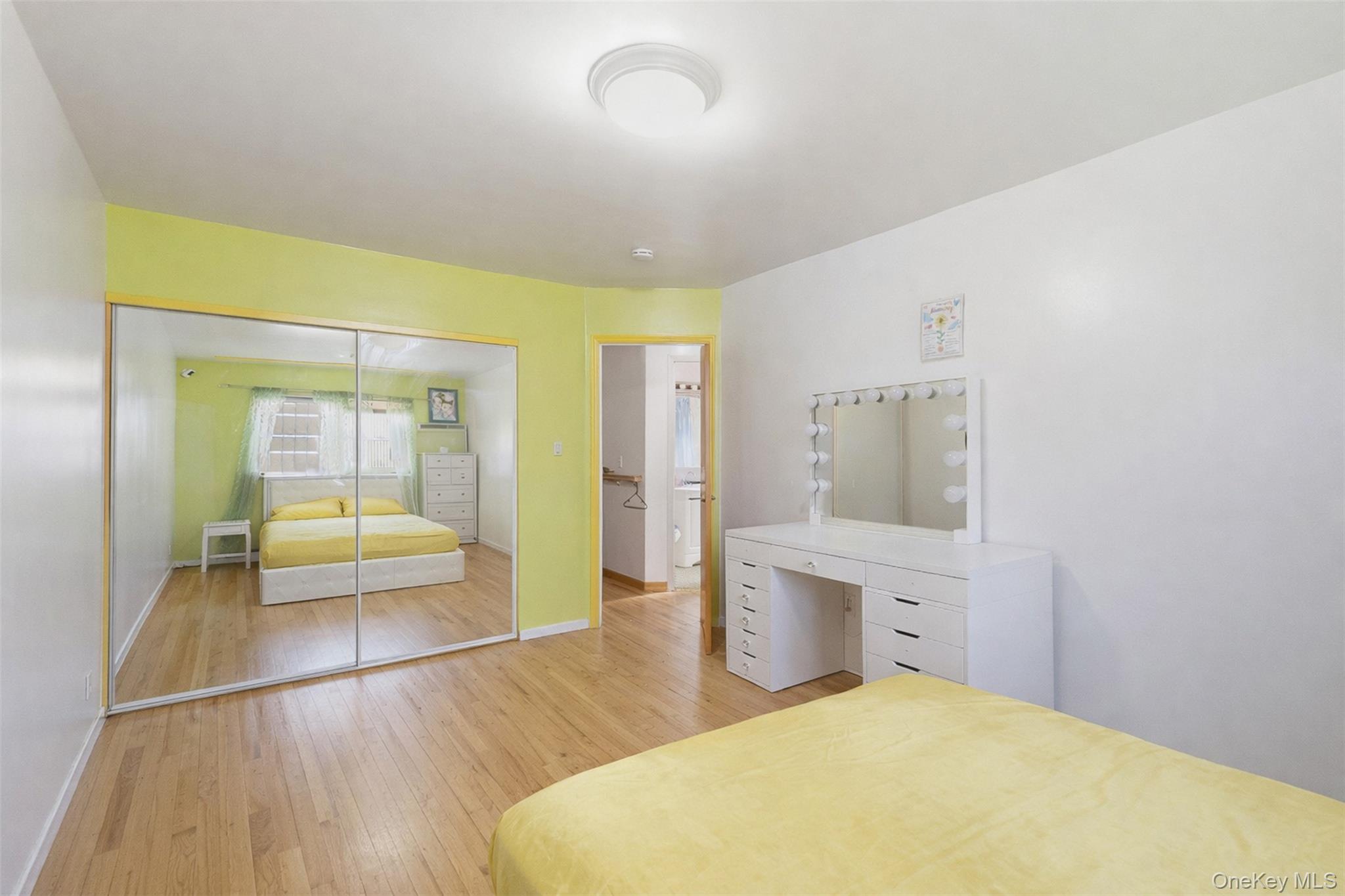 #8 photo, 1677 Unionport Road, ব্রঙ্কস Bronx , NY 10462