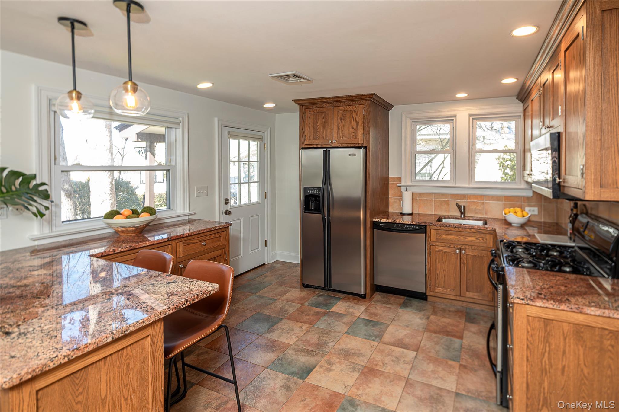 #8 photo, 459 Bronxville Road, ব্রঙ্কস Bronxville , NY 10708