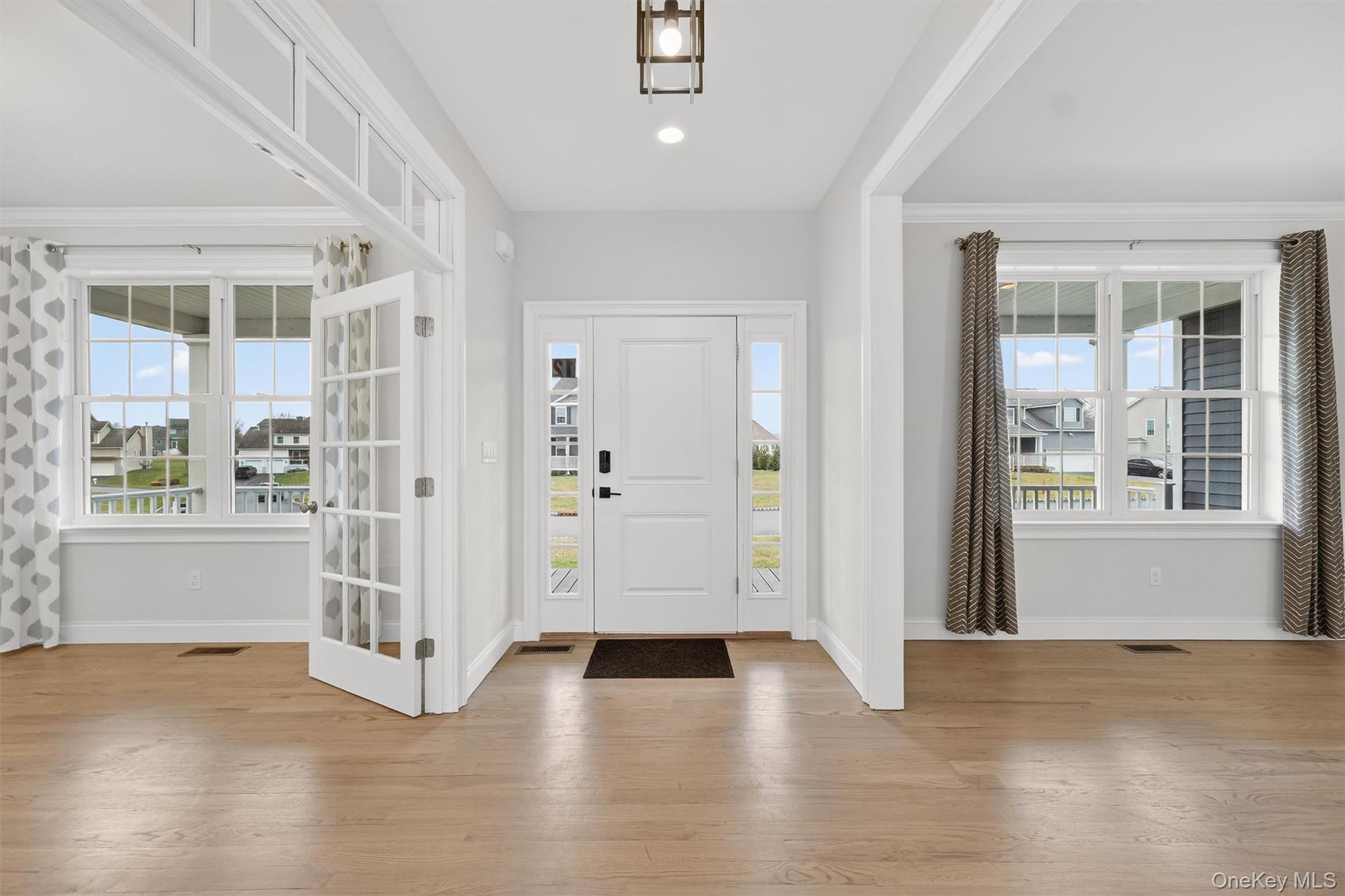 #5 photo, 12 Kensington Lane, Poughkeepsie , NY 12603