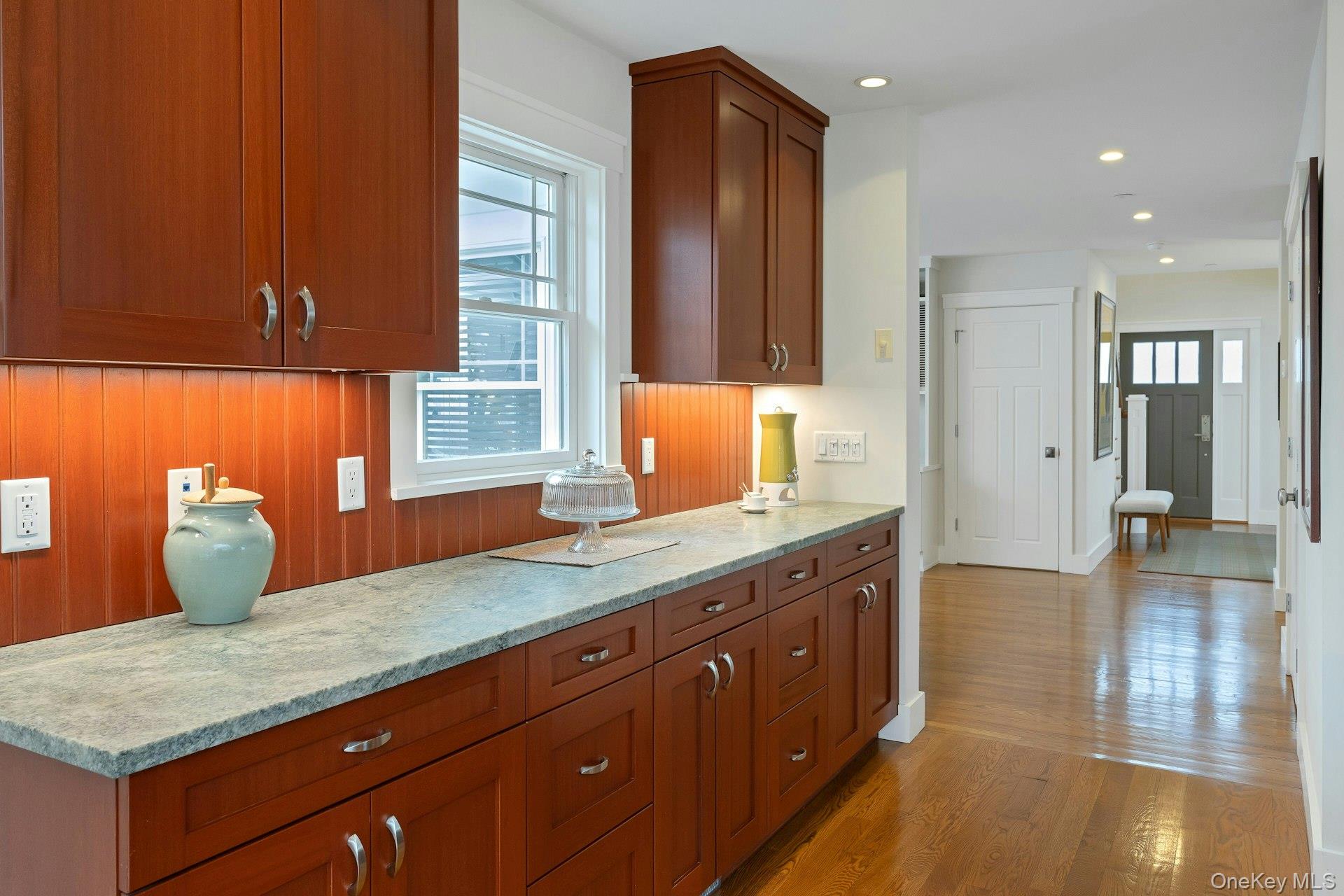 #11 photo, 25 Hudson Avenue, Irvington , NY 10533