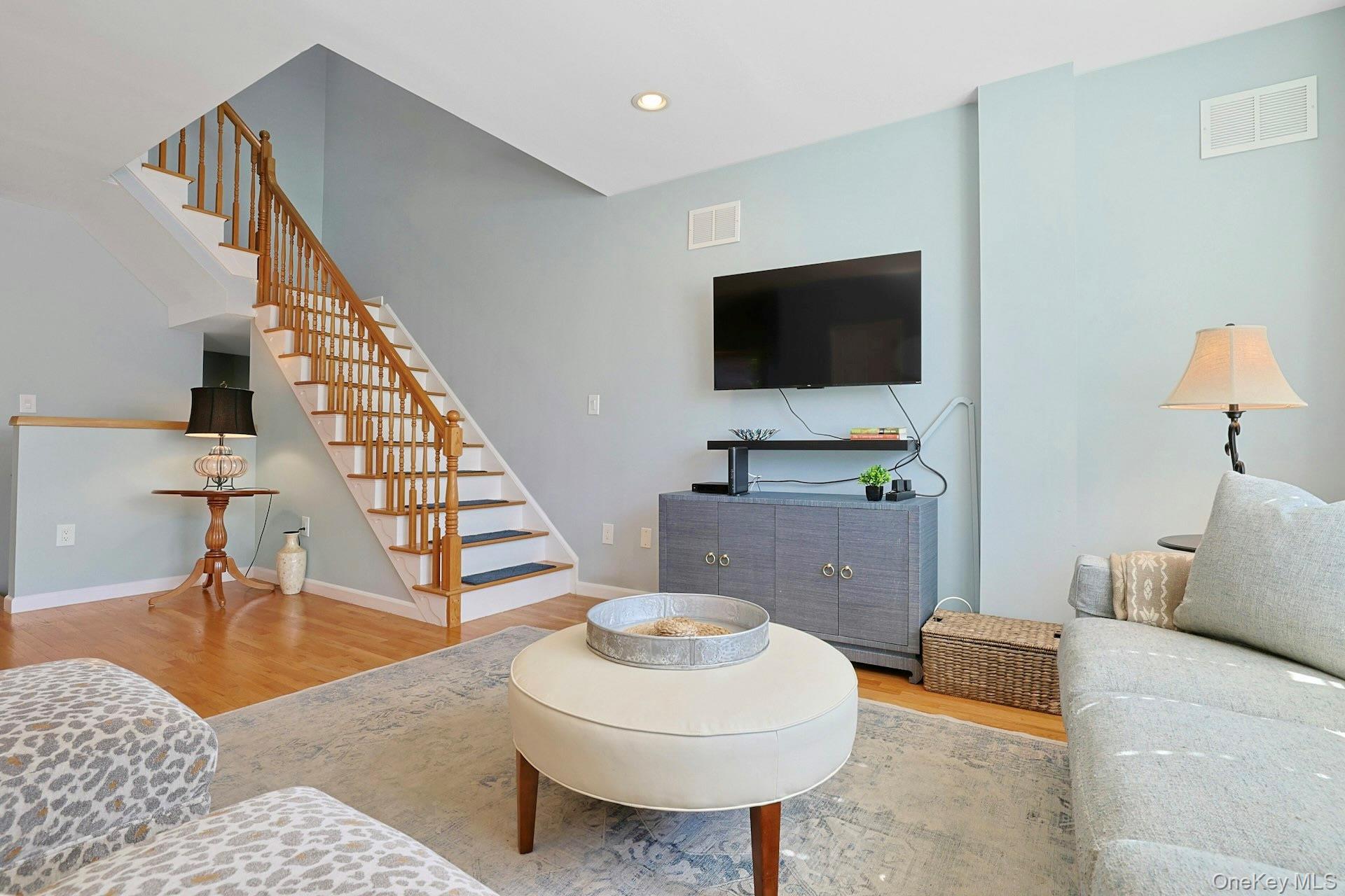 #17 photo, 44 Alexander Court, Nanuet , NY 10954