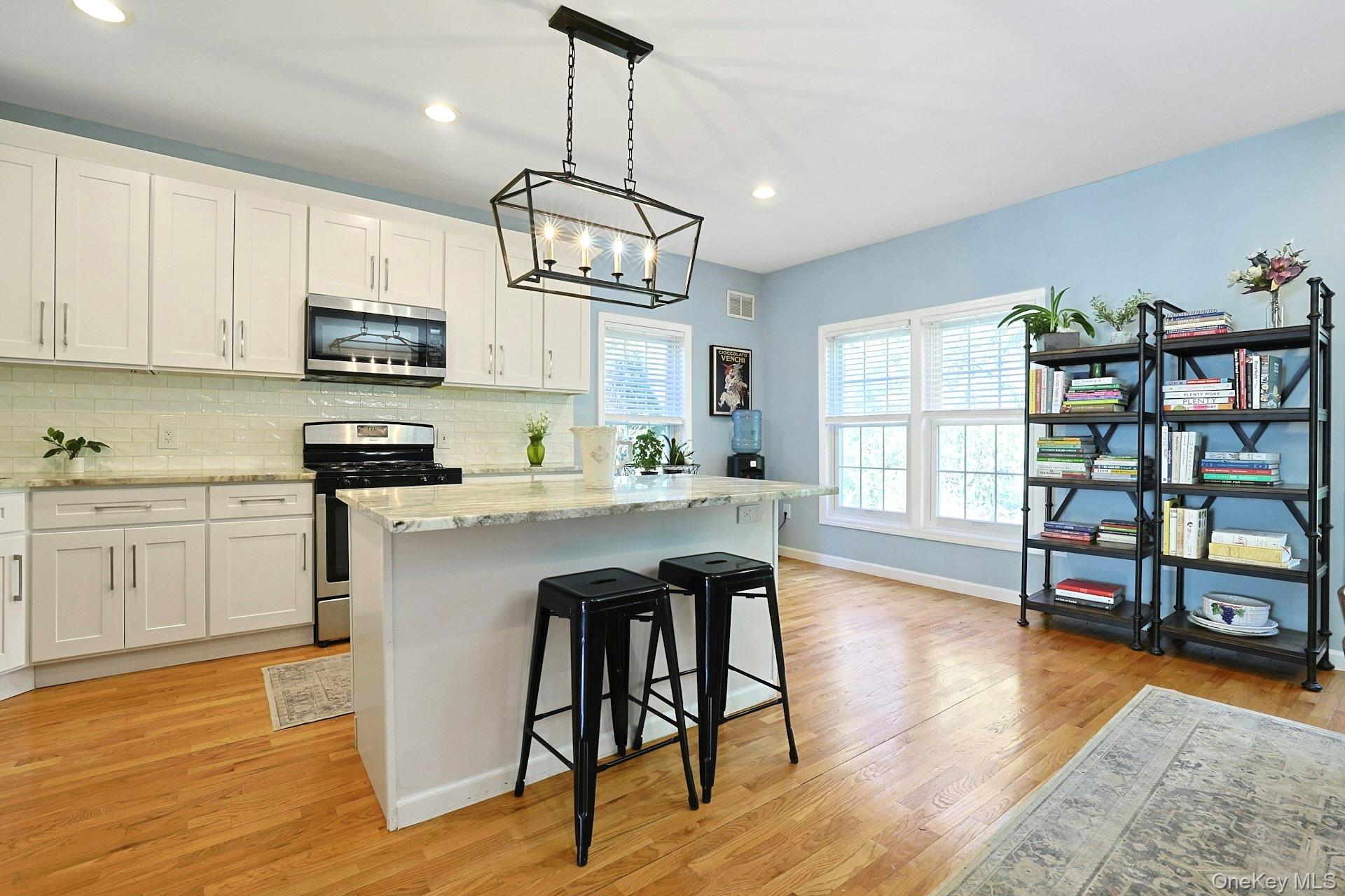 #8 photo, 44 Alexander Court, Nanuet , NY 10954