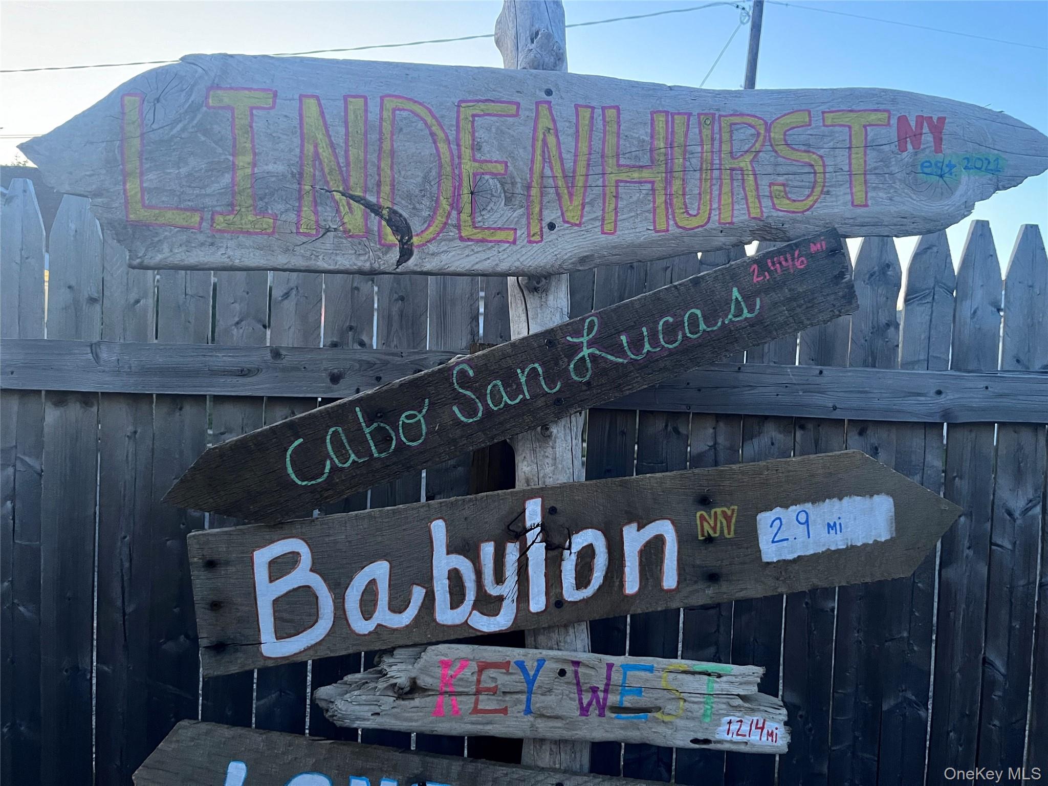 #19 photo, 800 S 6th Street, সাফোক কাউন্টি Lindenhurst , NY 11757