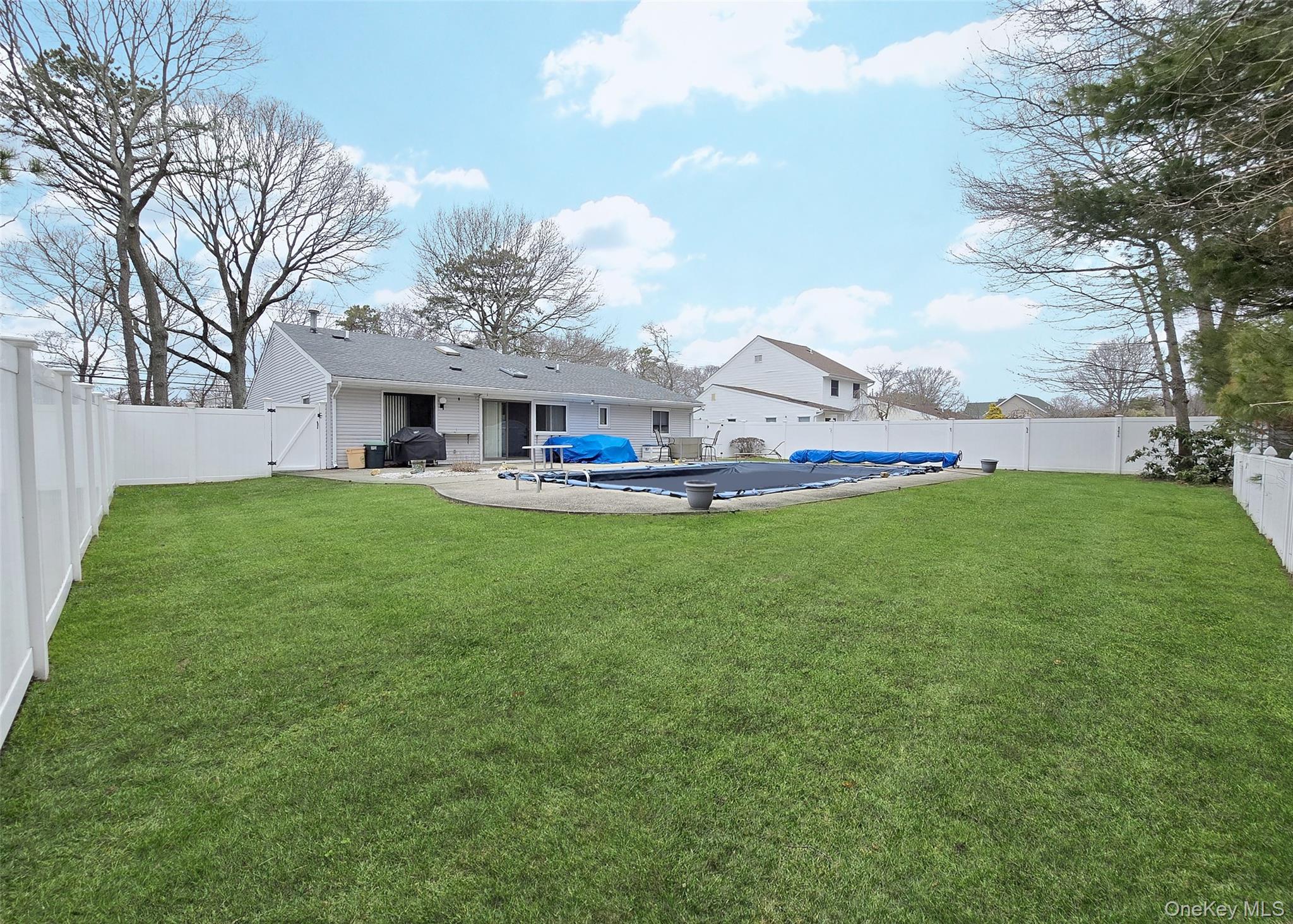 #5 photo, 771 Waverly Avenue, সাফোক কাউন্টি Holtsville , NY 11742