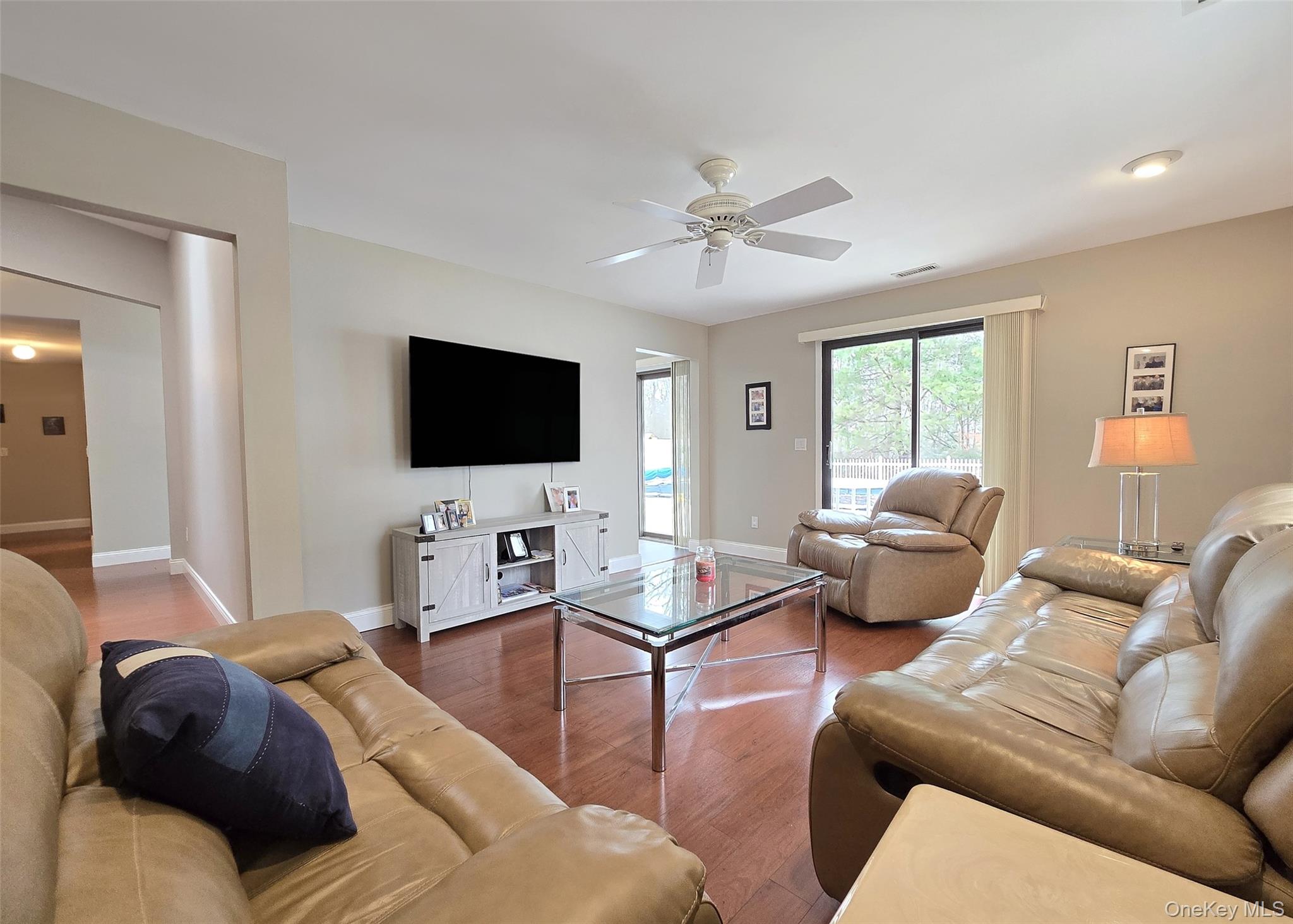 #8 photo, 771 Waverly Avenue, সাফোক কাউন্টি Holtsville , NY 11742