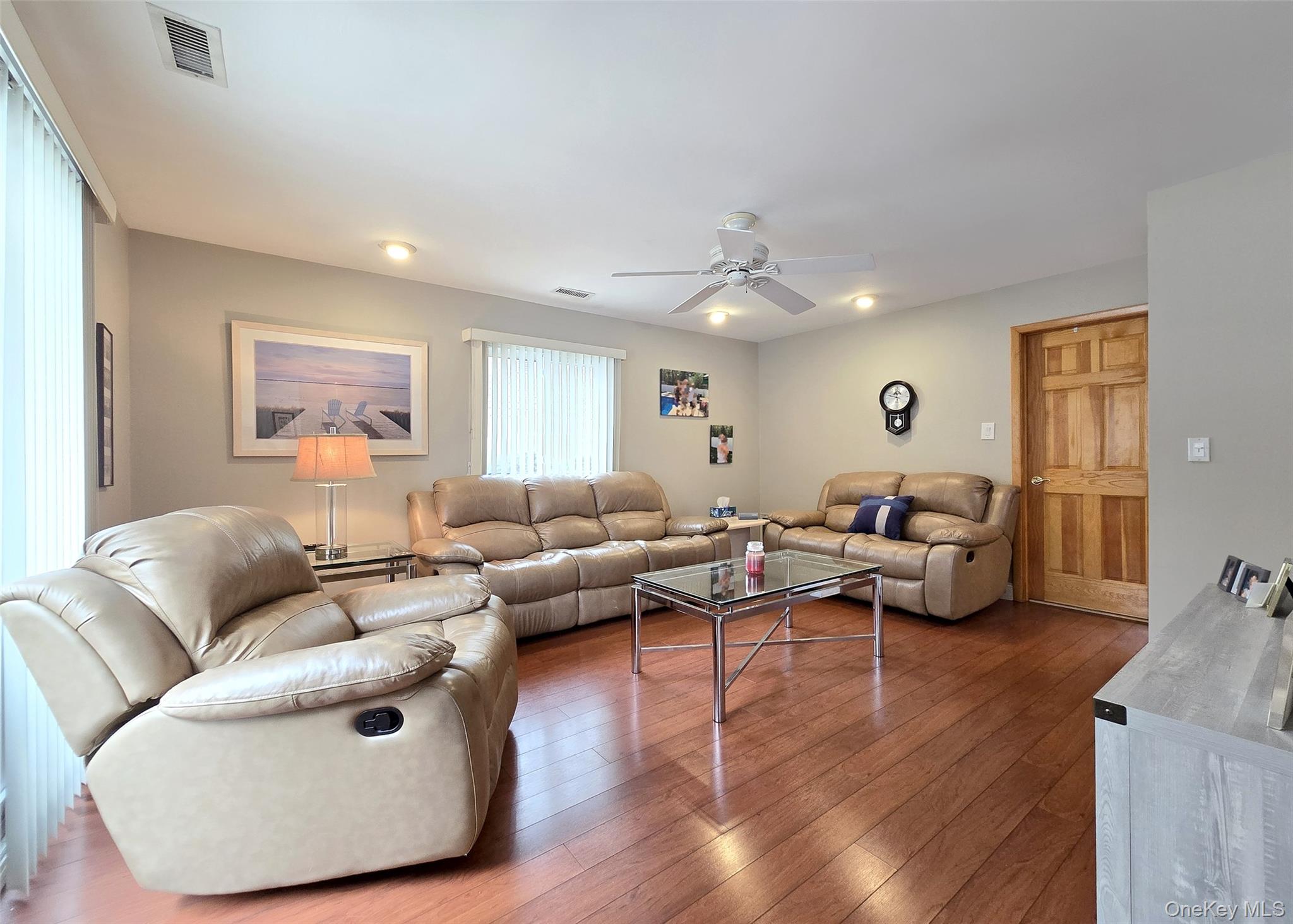 #9 photo, 771 Waverly Avenue, সাফোক কাউন্টি Holtsville , NY 11742