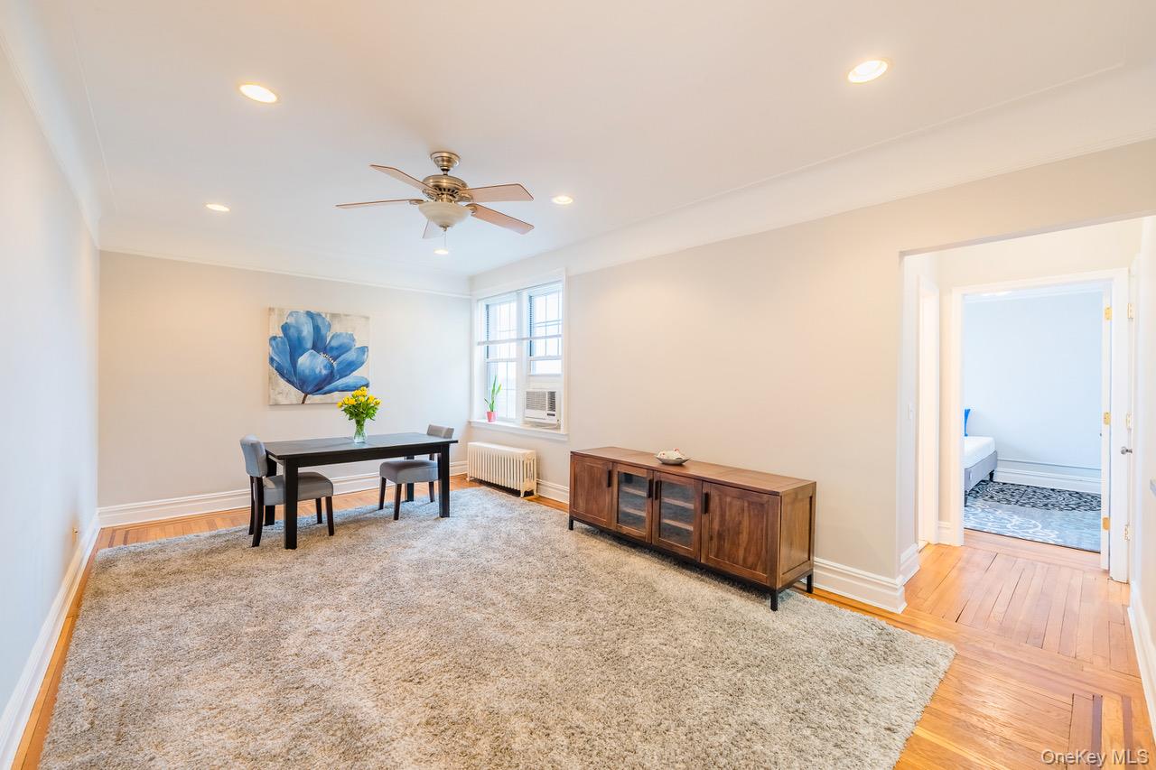 #14 photo, 4 Maple Drive, Great Neck , NY 11021