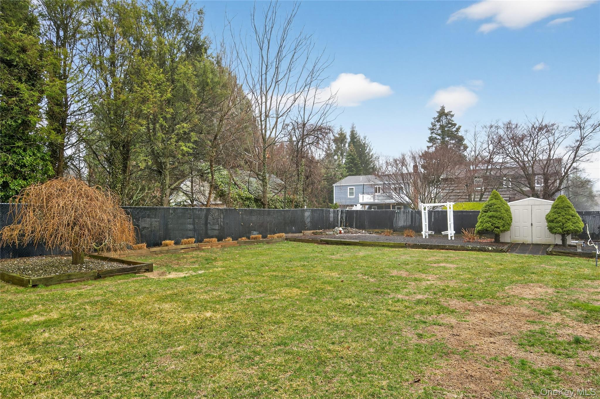 #5 photo, 40A E 24th Street, সাফোক কাউন্টি Huntington Station , NY 11746