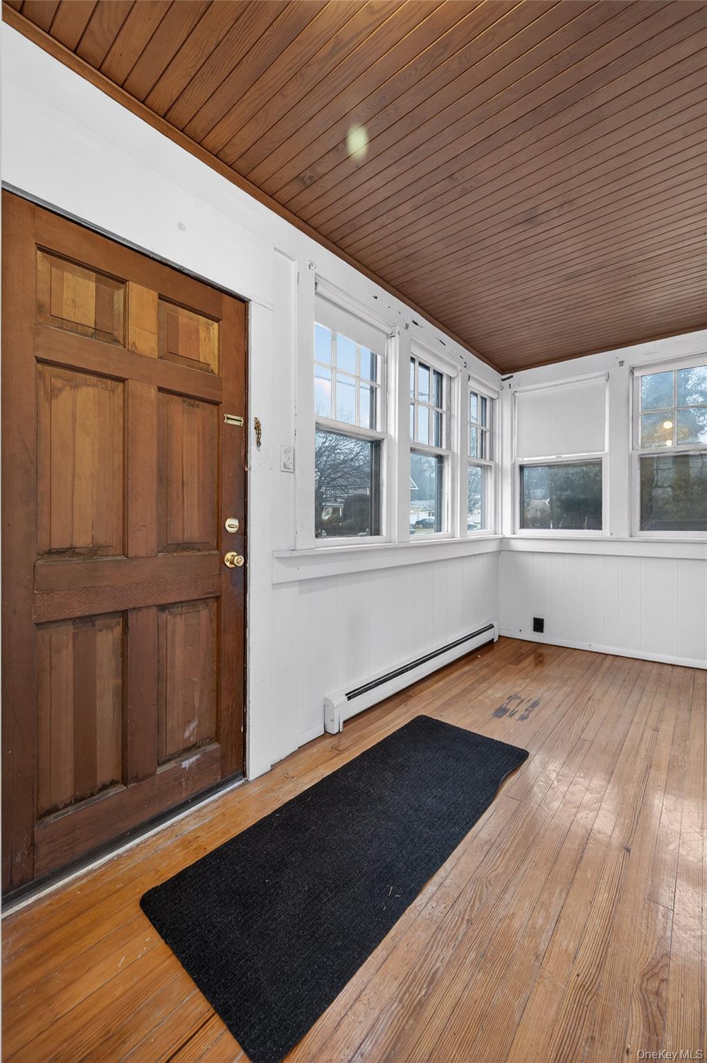 #5 photo, 40 E 24th Street, সাফোক কাউন্টি Huntington Station , NY 11746