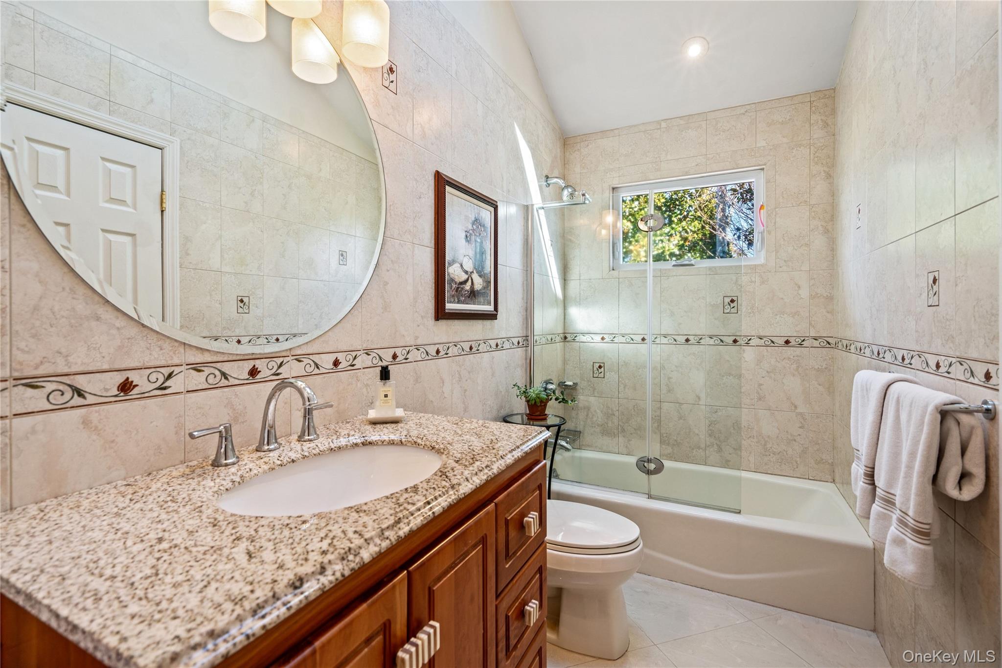 #16 photo, 34 Glenbrook Road, Hicksville , NY 11801