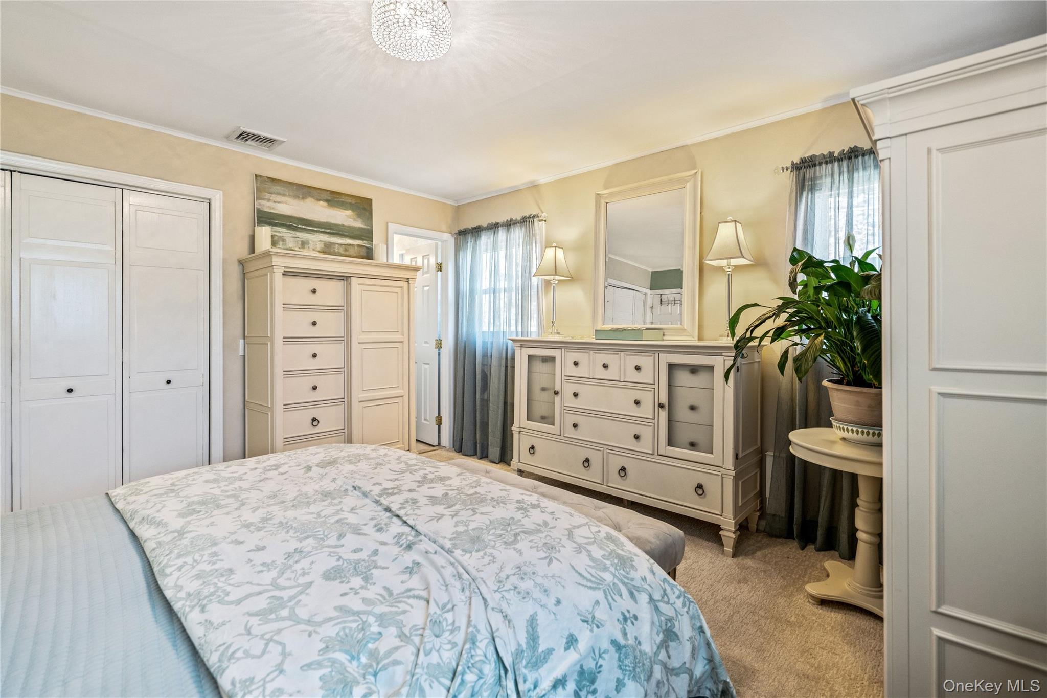 #20 photo, 34 Glenbrook Road, Hicksville , NY 11801