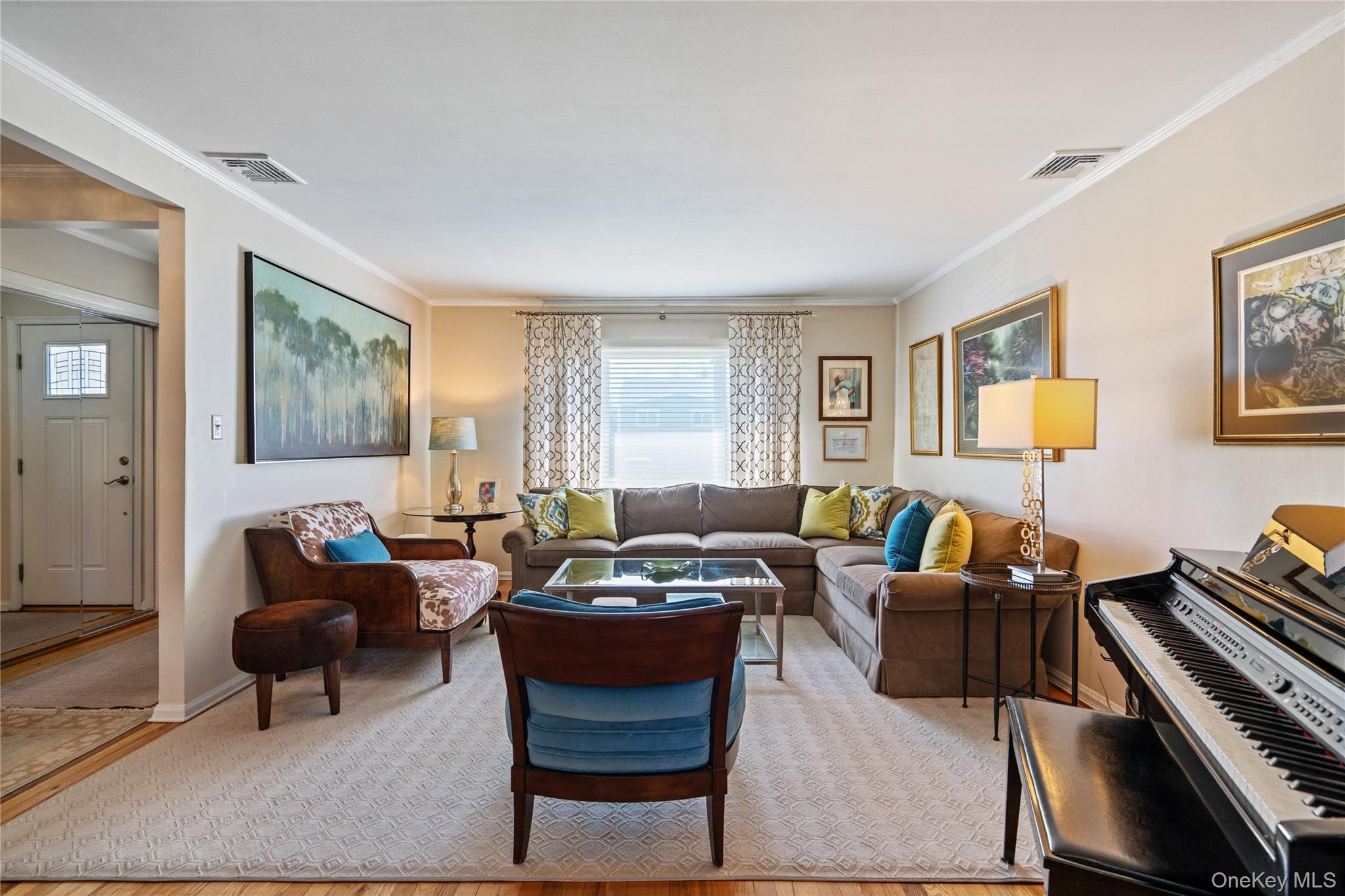 #6 photo, 34 Glenbrook Road, Hicksville , NY 11801