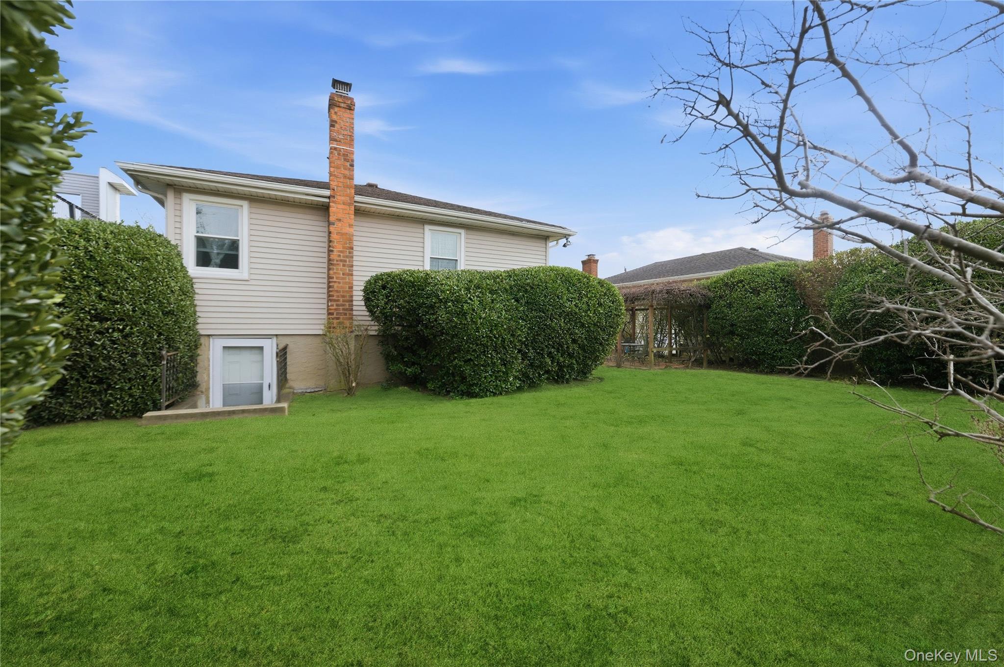 #14 photo, 3292 Murdock Avenue, নাসাউ কাউন্টি Oceanside , NY 11572