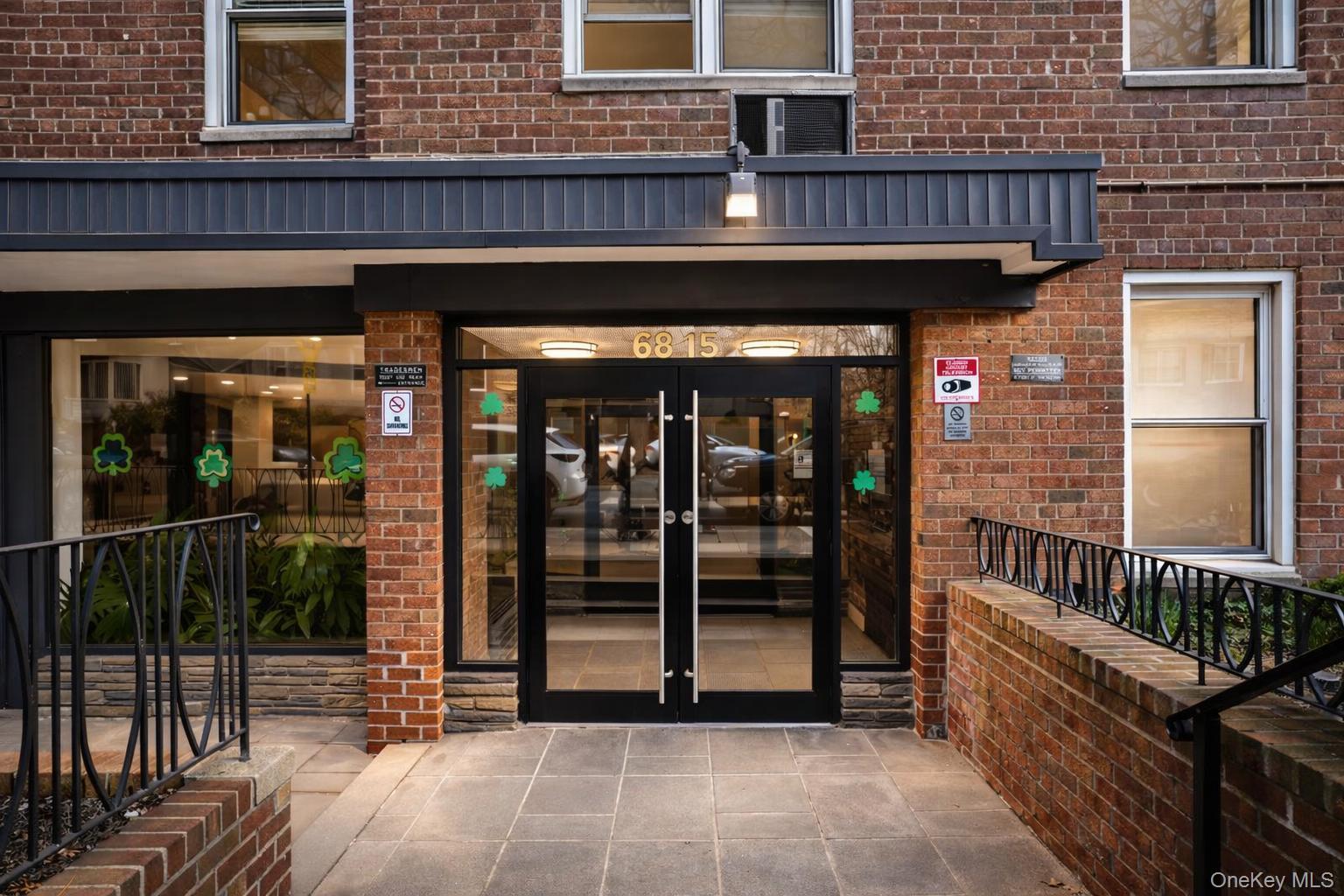 #5 photo, 6815 Selfridge Street, 뉴욕퀸즈 Forest Hills , NY 11375