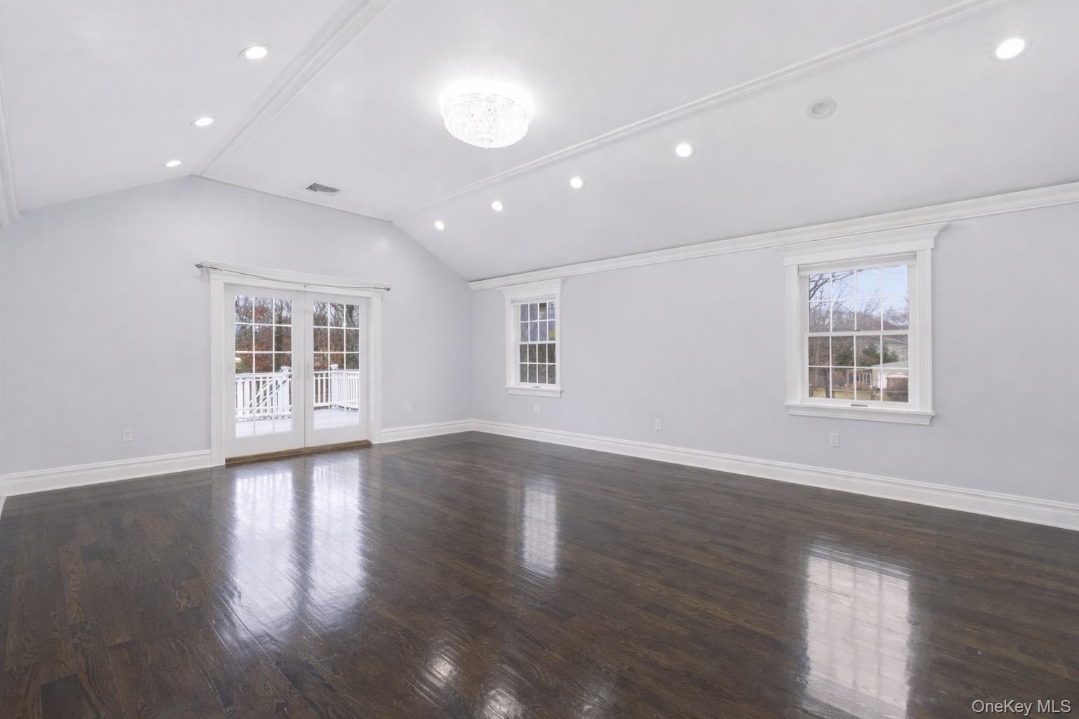 #11 photo, 171 Oakfield Avenue, מחוז סאפוק Dix Hills , NY 11746