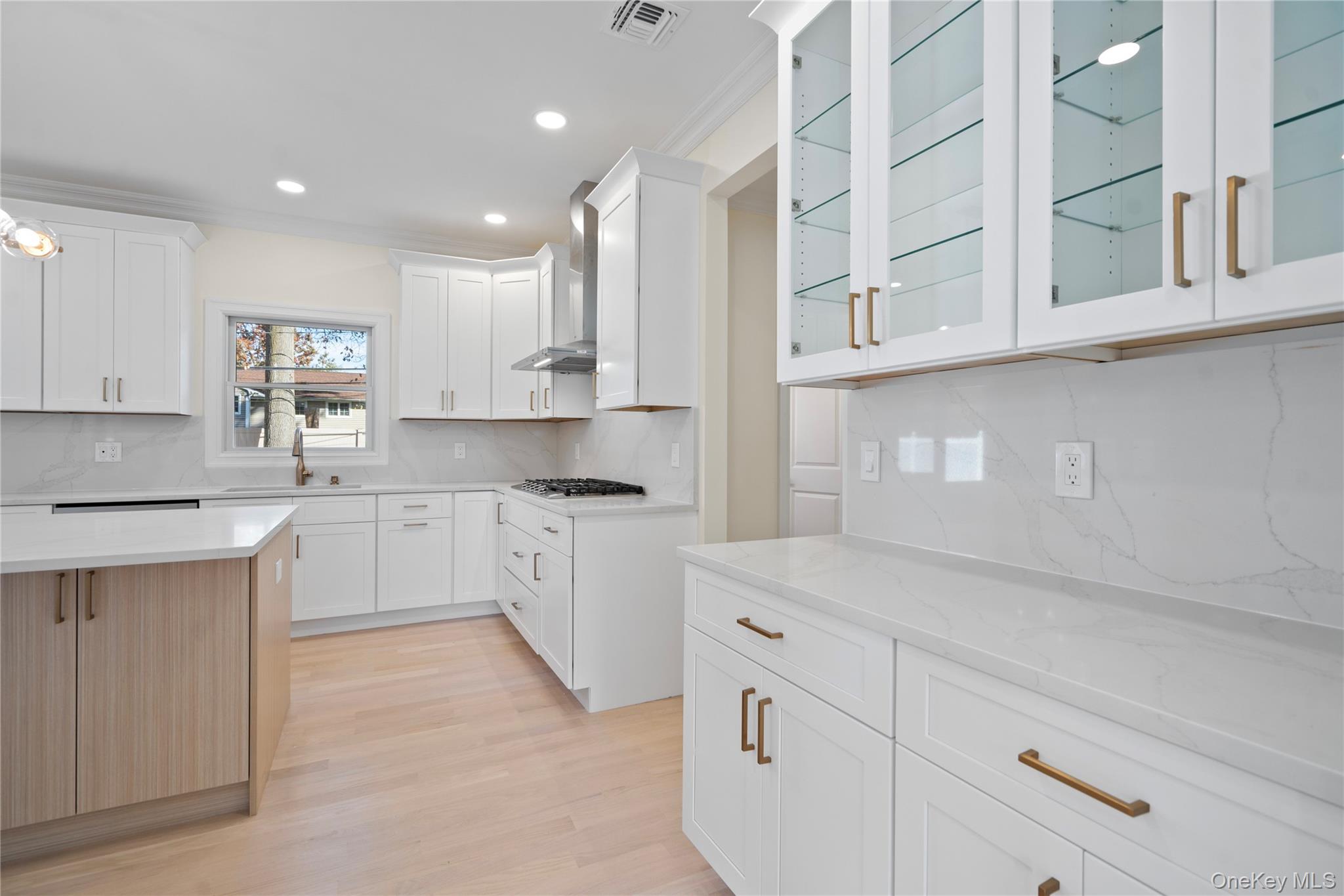 #14 photo, 5A Steuben Drive, নাসাউ কাউন্টি Jericho , NY 11753