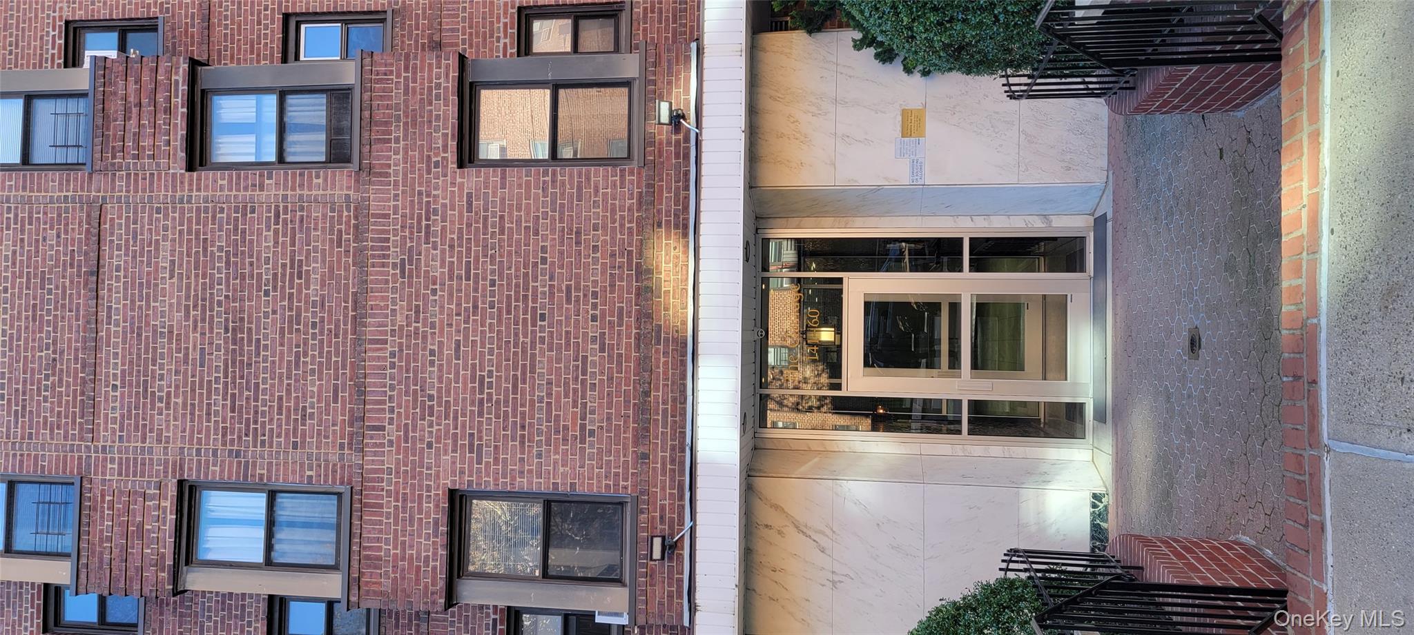 #1 photo, 141-60 84th Road, কুইন্‌স Briarwood , NY 11435