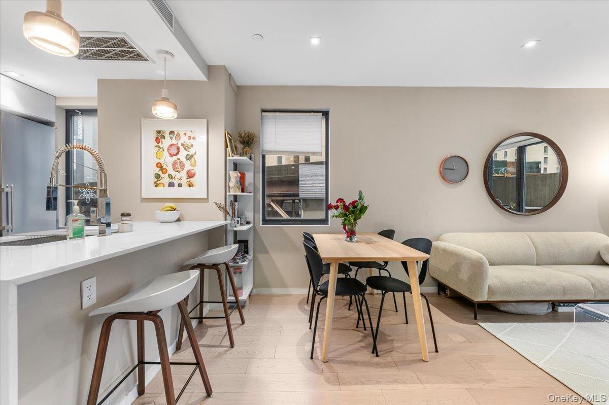 #1 photo, 42-50 27th Street, কুইন্‌স Long Island City , NY 11101