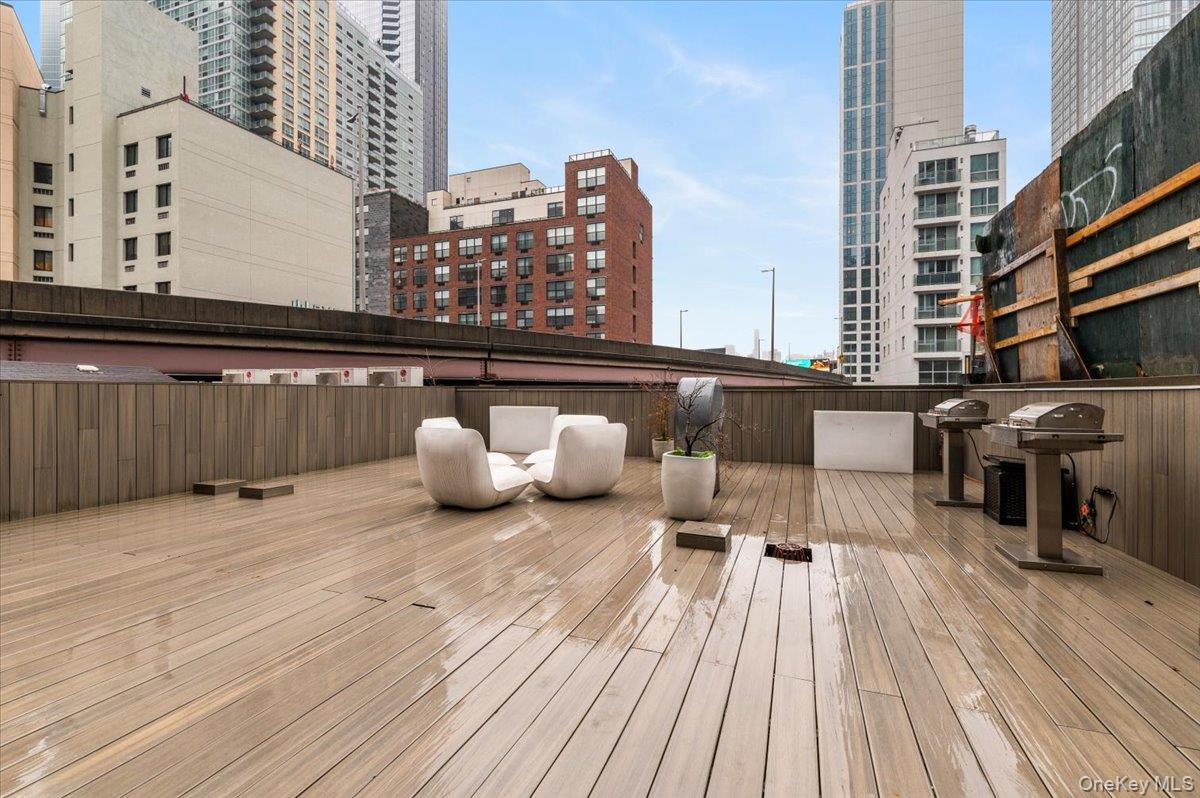 #13 photo, 42-50 27th Street, কুইন্‌স Long Island City , NY 11101