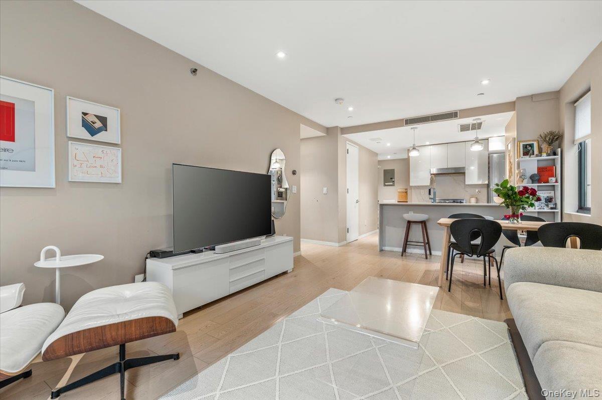 #2 photo, 42-50 27th Street, কুইন্‌স Long Island City , NY 11101