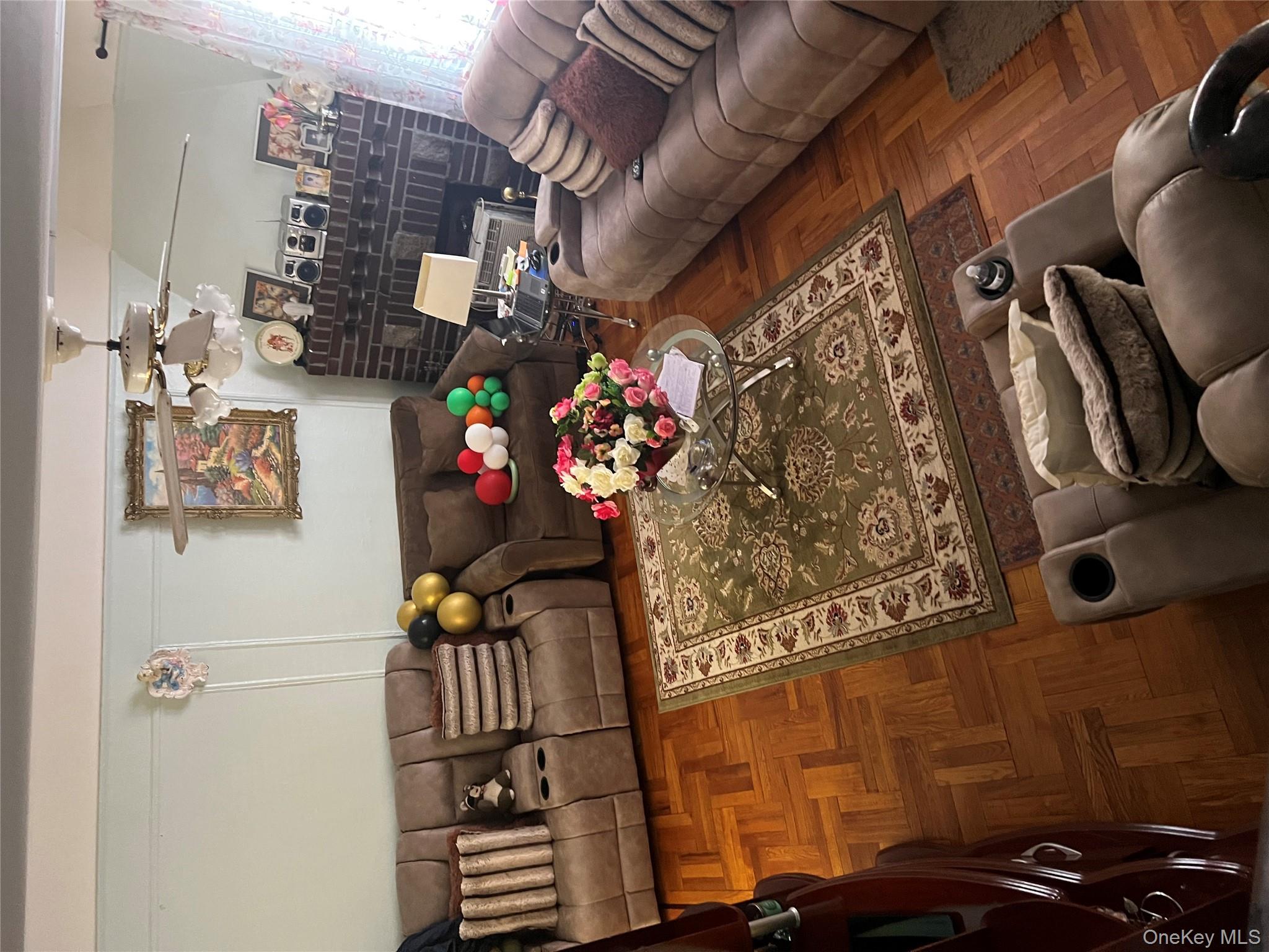 #2 photo, 14214 231st Street, কুইন্‌স Laurelton , NY 11413