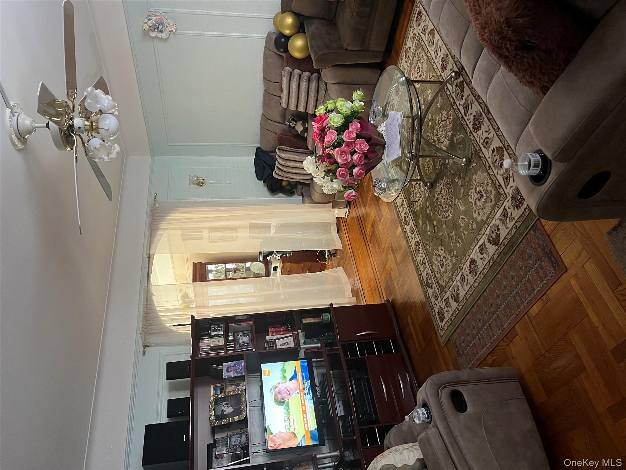 #3 photo, 14214 231st Street, কুইন্‌স Laurelton , NY 11413