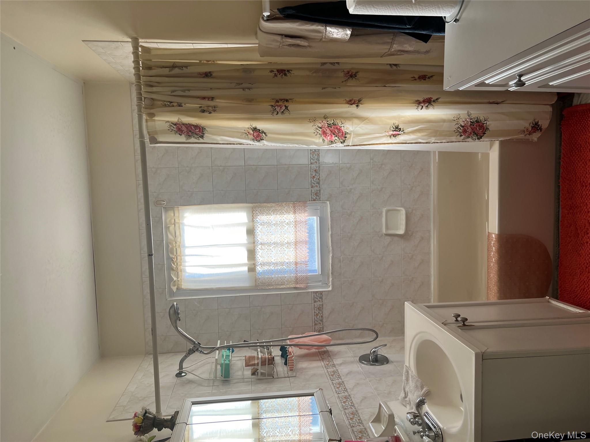 #9 photo, 14214 231st Street, কুইন্‌স Laurelton , NY 11413