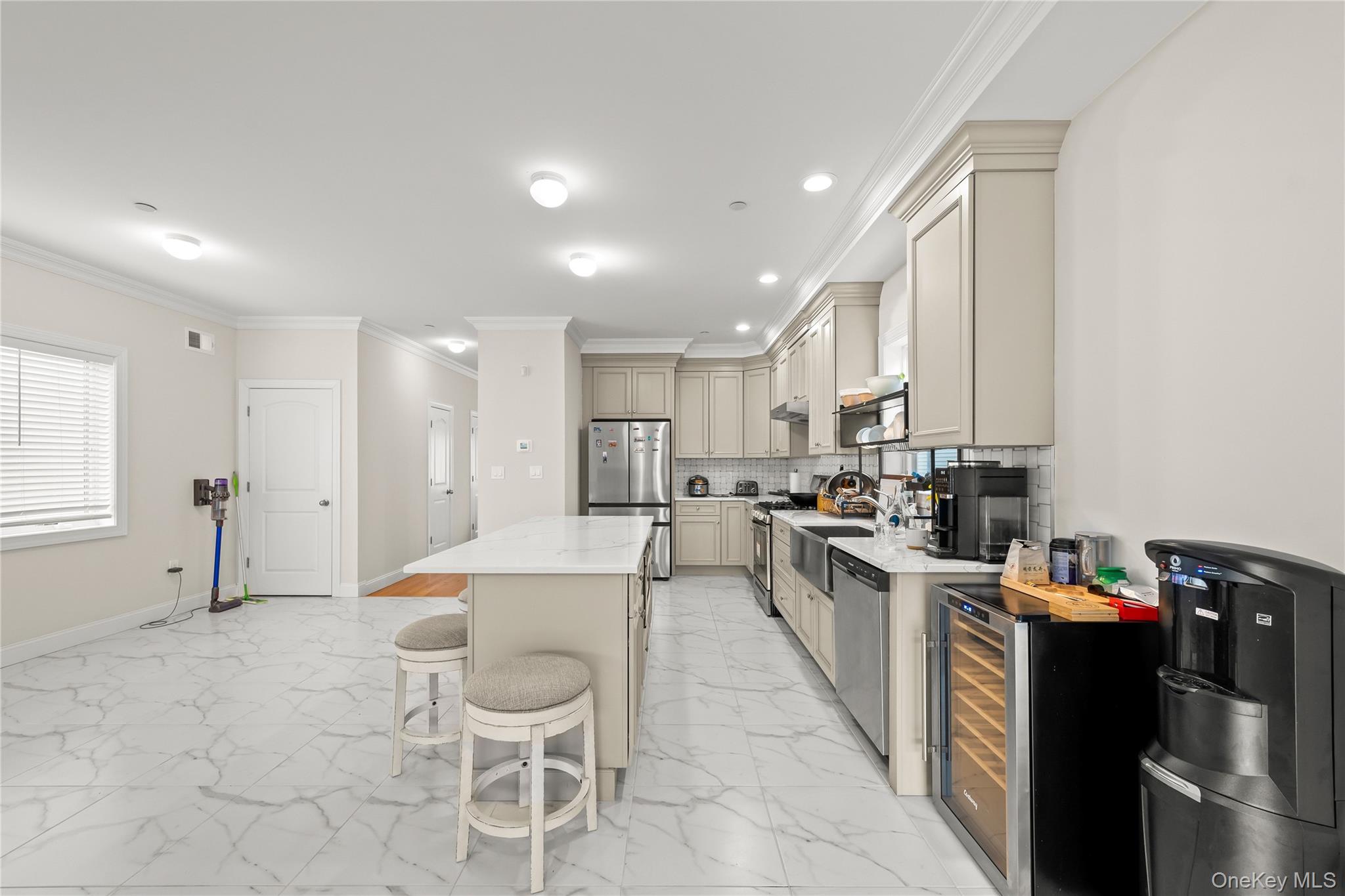 #12 photo, 25 Sanford, স্ট্যাটেন আইল্যান্ড Staten Island , NY 10307