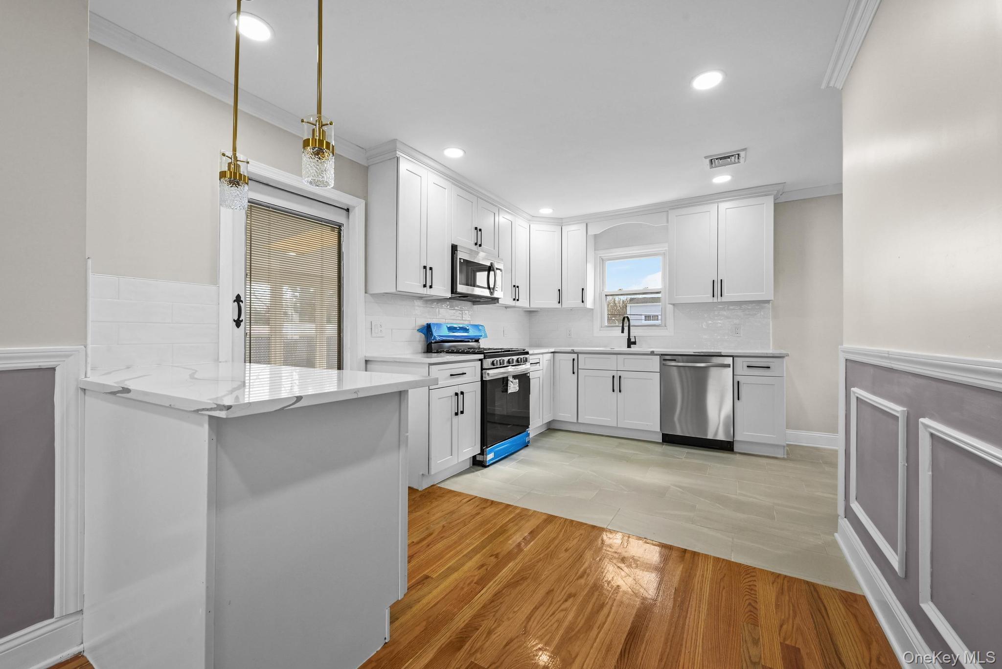 #12 photo, 2243 Leighton Road, নাসাউ কাউন্টি Elmont , NY 11003