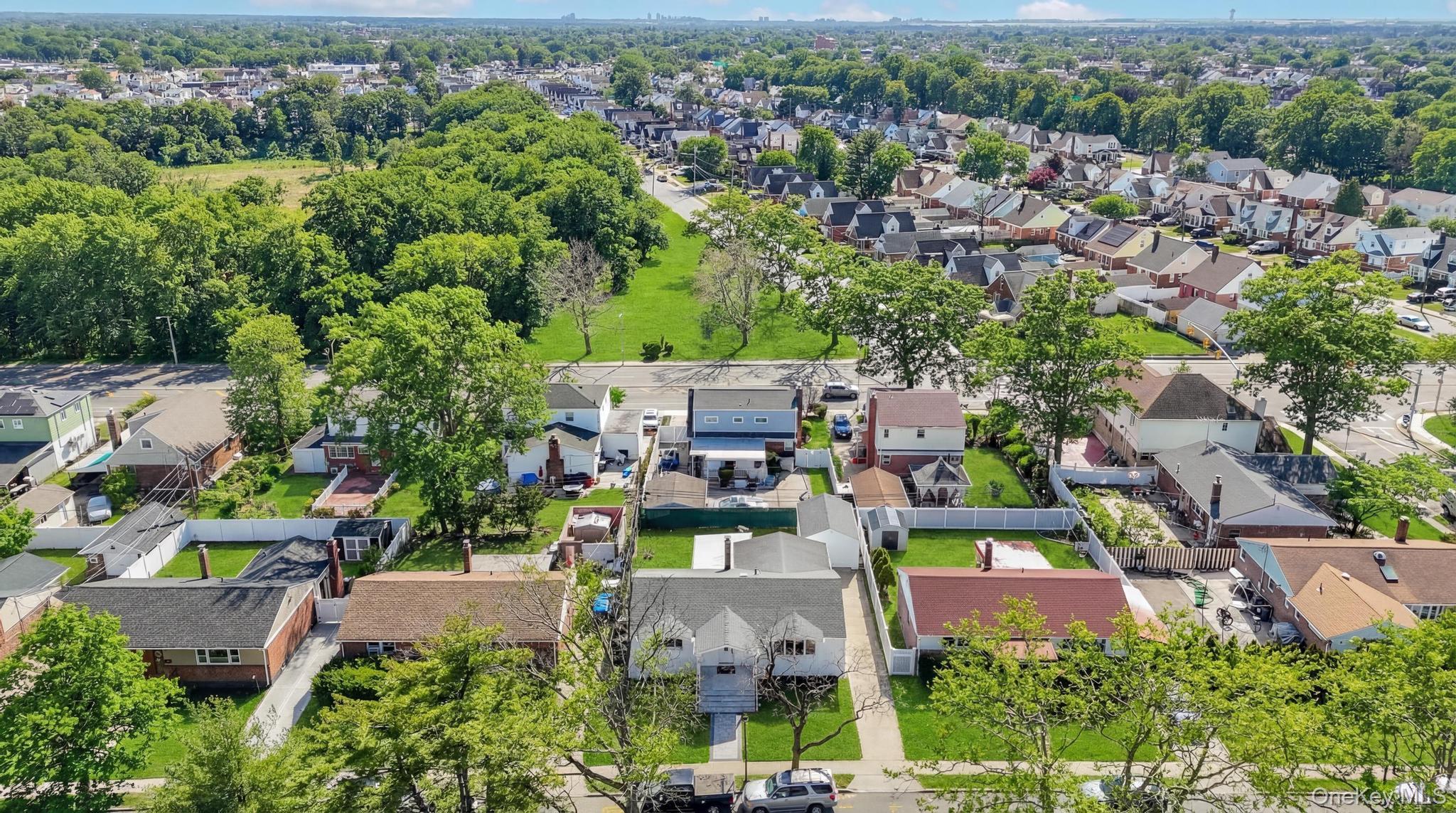 #6 photo, 2243 Leighton Road, নাসাউ কাউন্টি Elmont , NY 11003