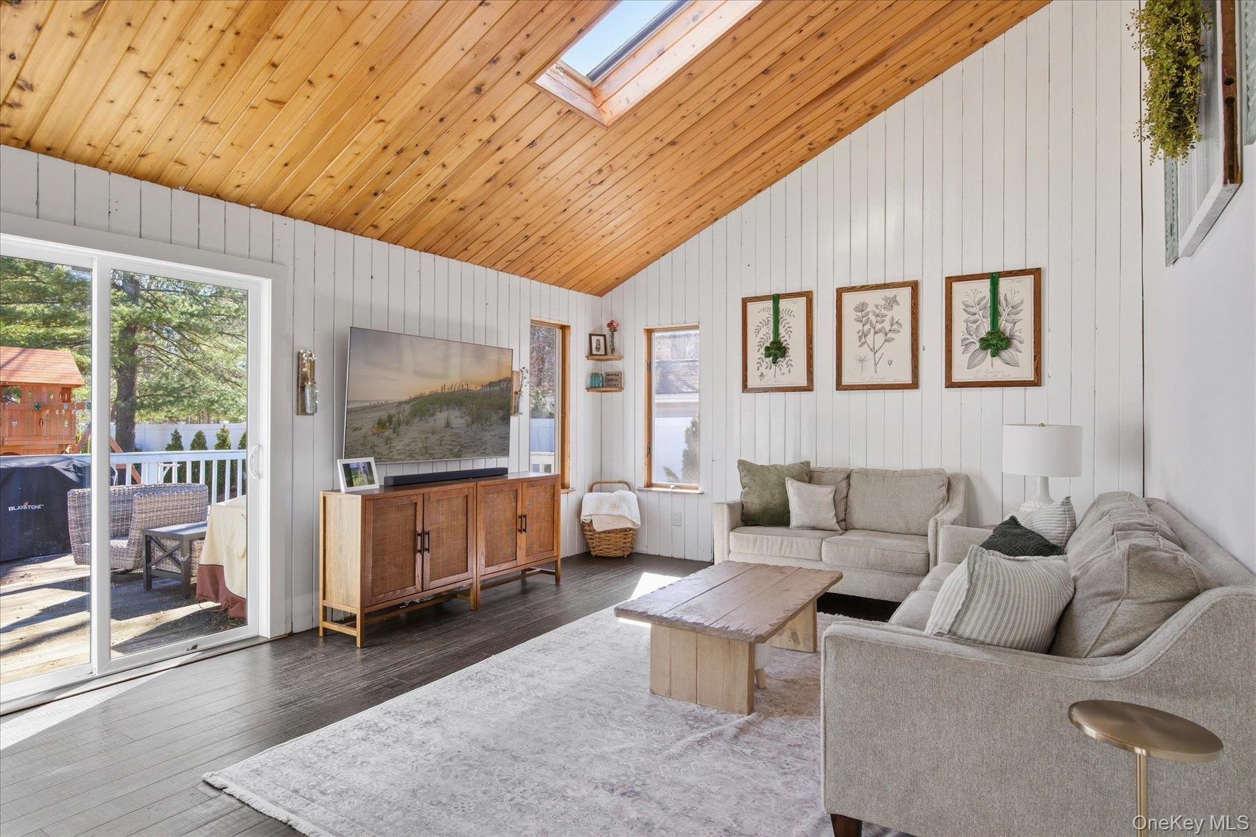 #12 photo, 245 Norma Avenue, West Islip , NY 11795