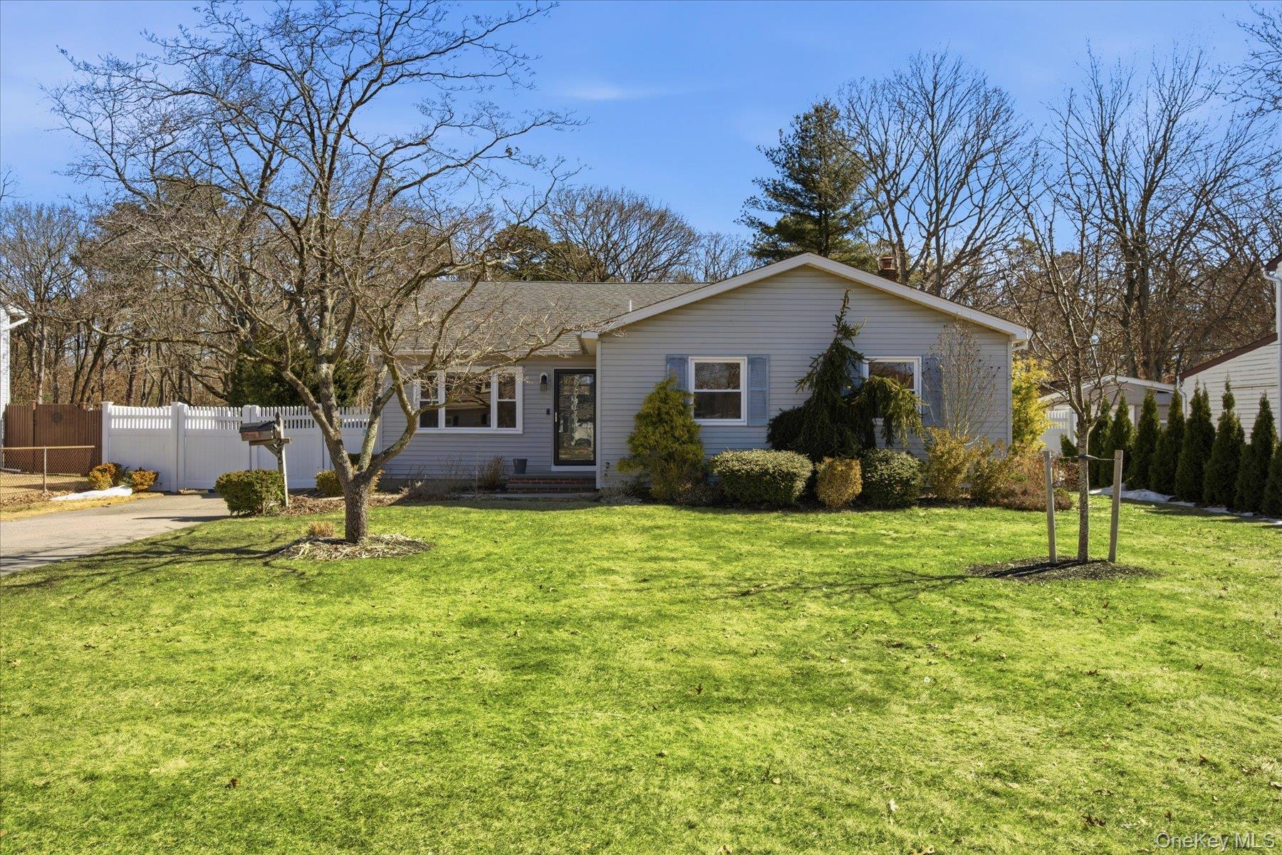 #2 photo, 245 Norma Avenue, West Islip , NY 11795
