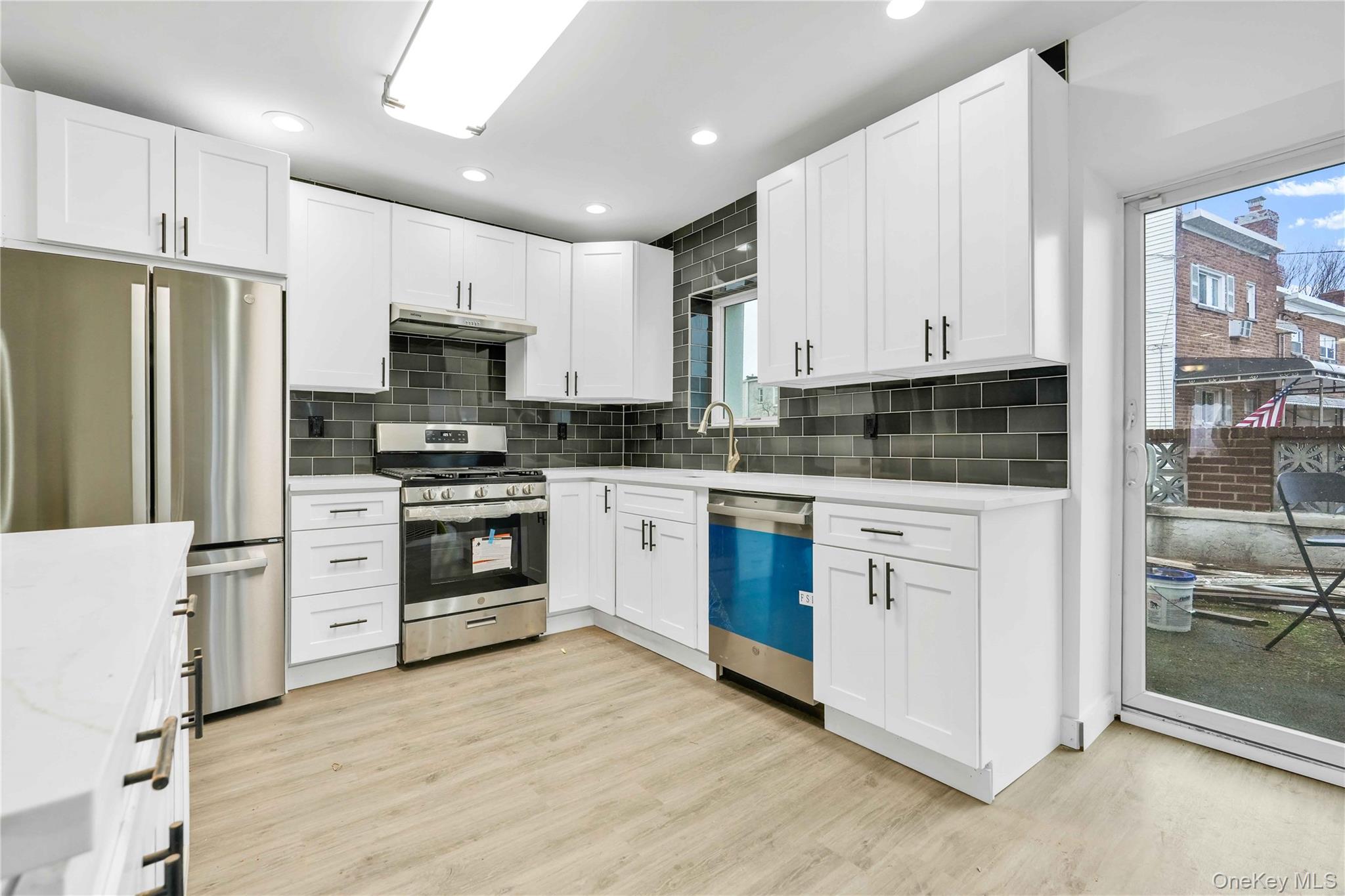 #7 photo, 2829 Schurz Avenue, ব্রঙ্কস Bronx , NY 10465