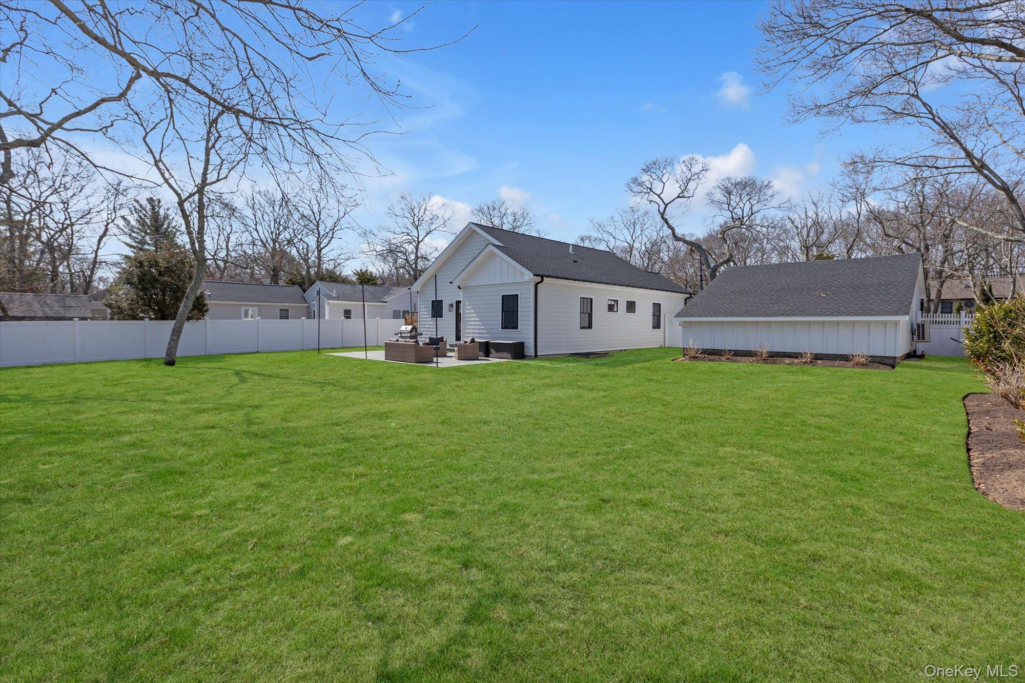 #17 photo, 1305 Sigsbee Road, Mattituck , NY 11952