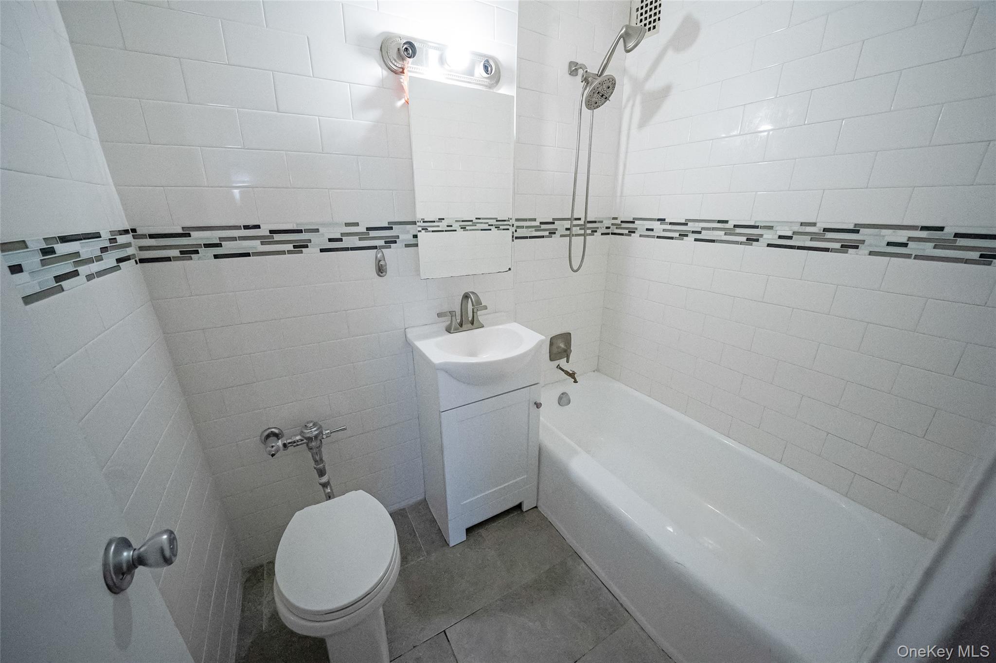 #13 photo, 60 Hempstead Avenue, নাসাউ কাউন্টি Lynbrook , NY 11563