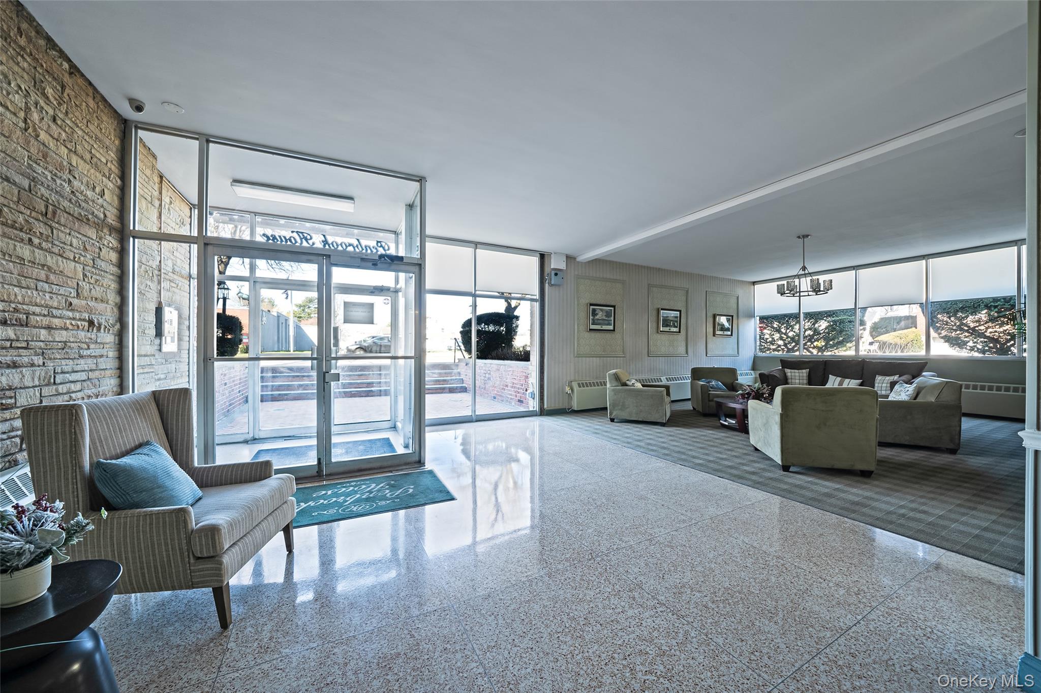 #14 photo, 60 Hempstead Avenue, নাসাউ কাউন্টি Lynbrook , NY 11563