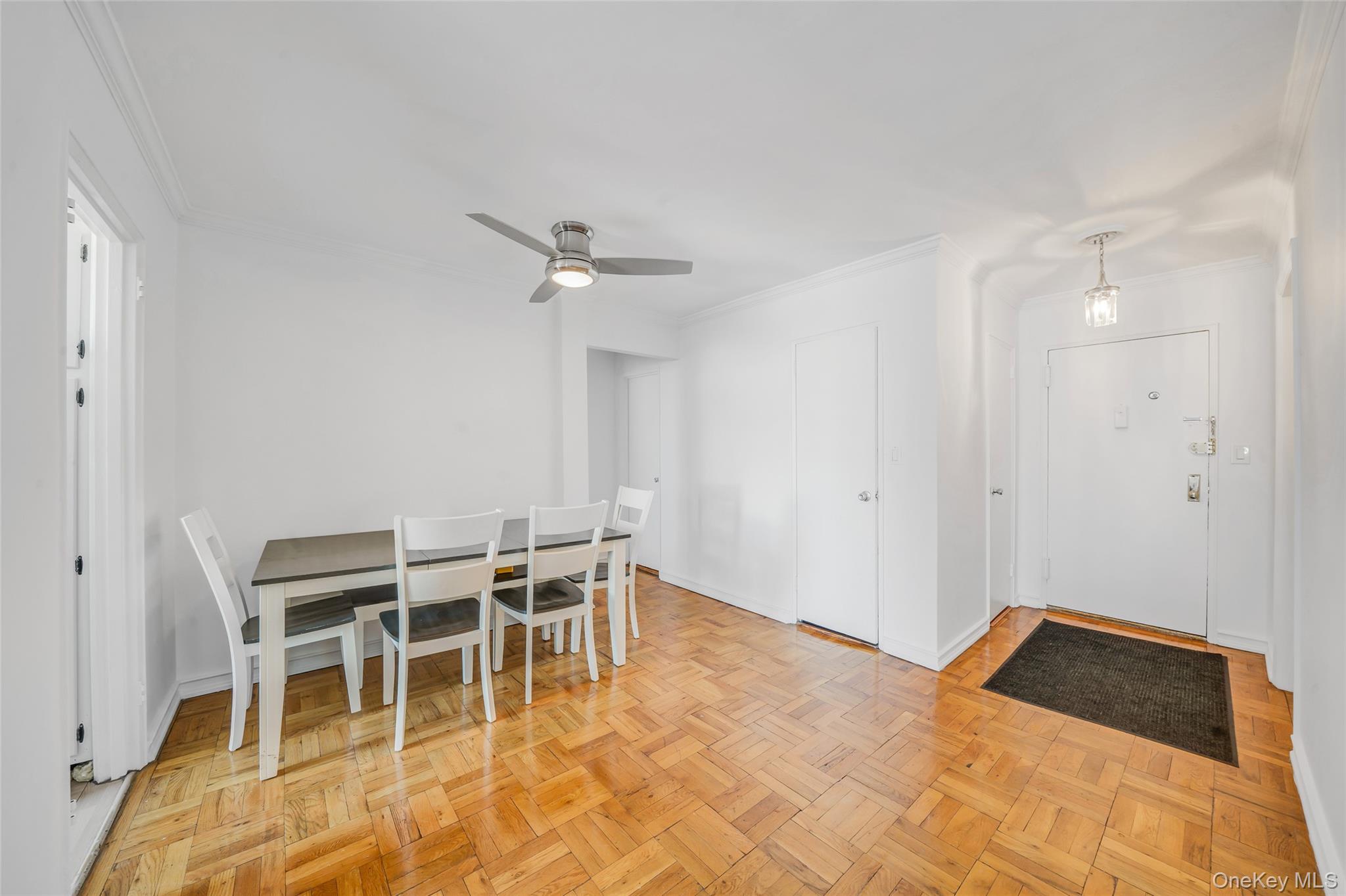 #2 photo, 60 Hempstead Avenue, নাসাউ কাউন্টি Lynbrook , NY 11563