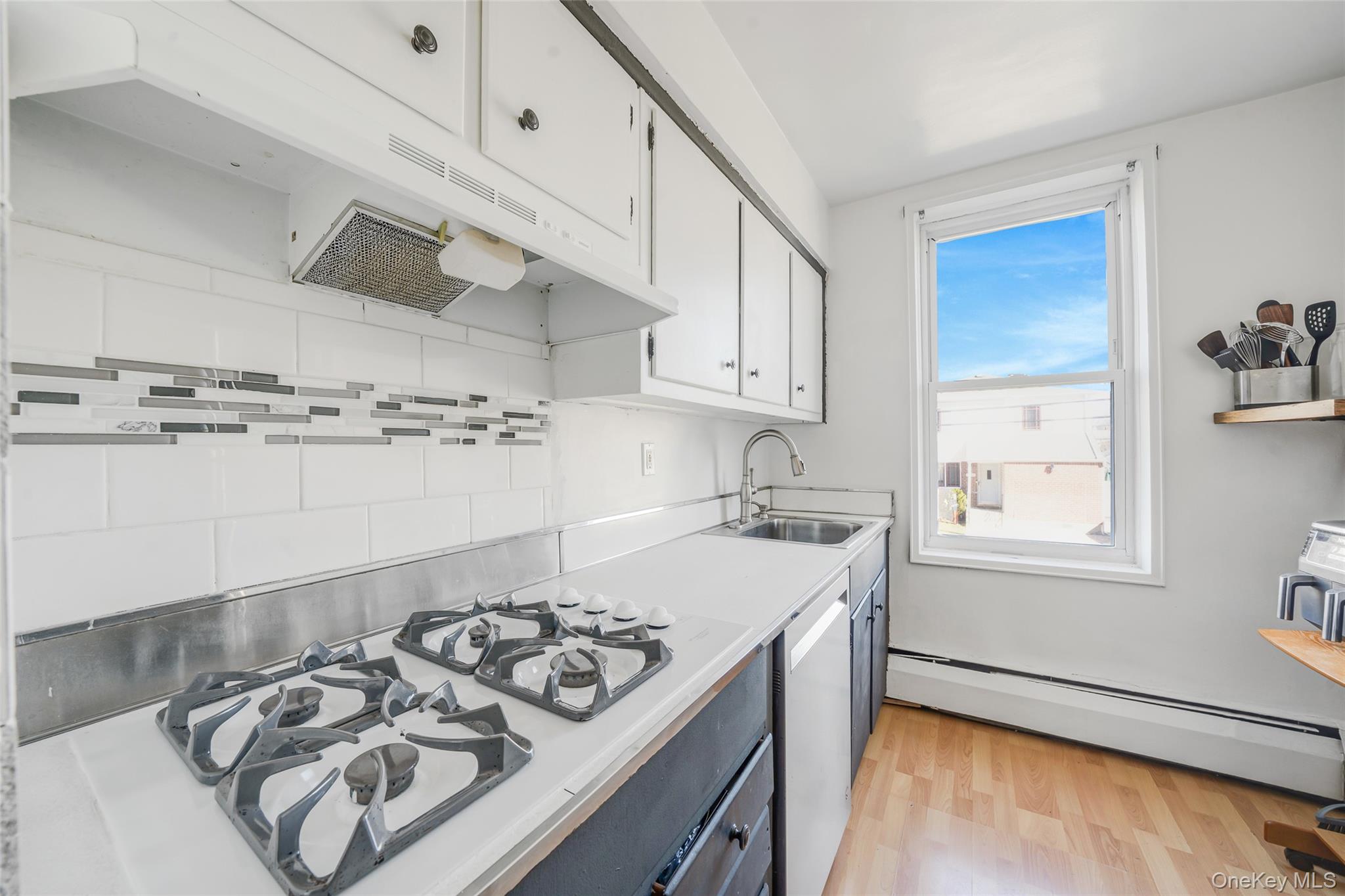 #7 photo, 60 Hempstead Avenue, নাসাউ কাউন্টি Lynbrook , NY 11563