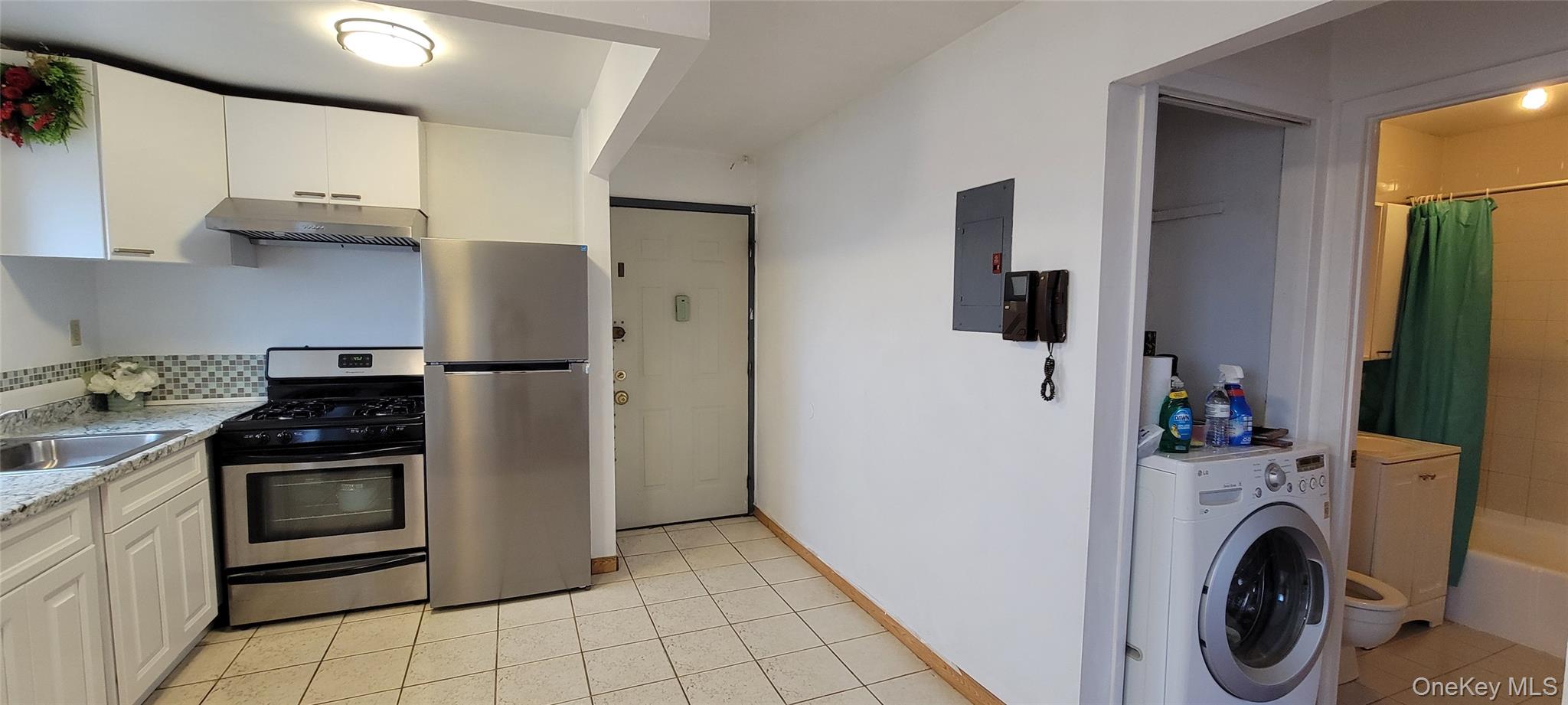 #11 photo, 90-70 51st Avenue, কুইন্‌স Elmhurst , NY 11373