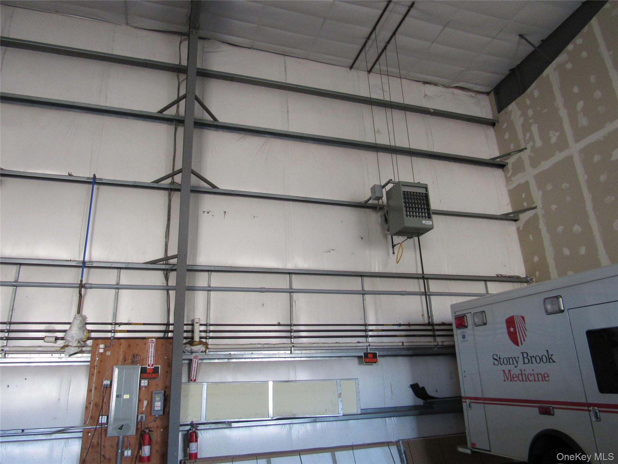 #3 photo, 1015 East Main Street, সাফোক কাউন্টি Riverhead , NY 11901